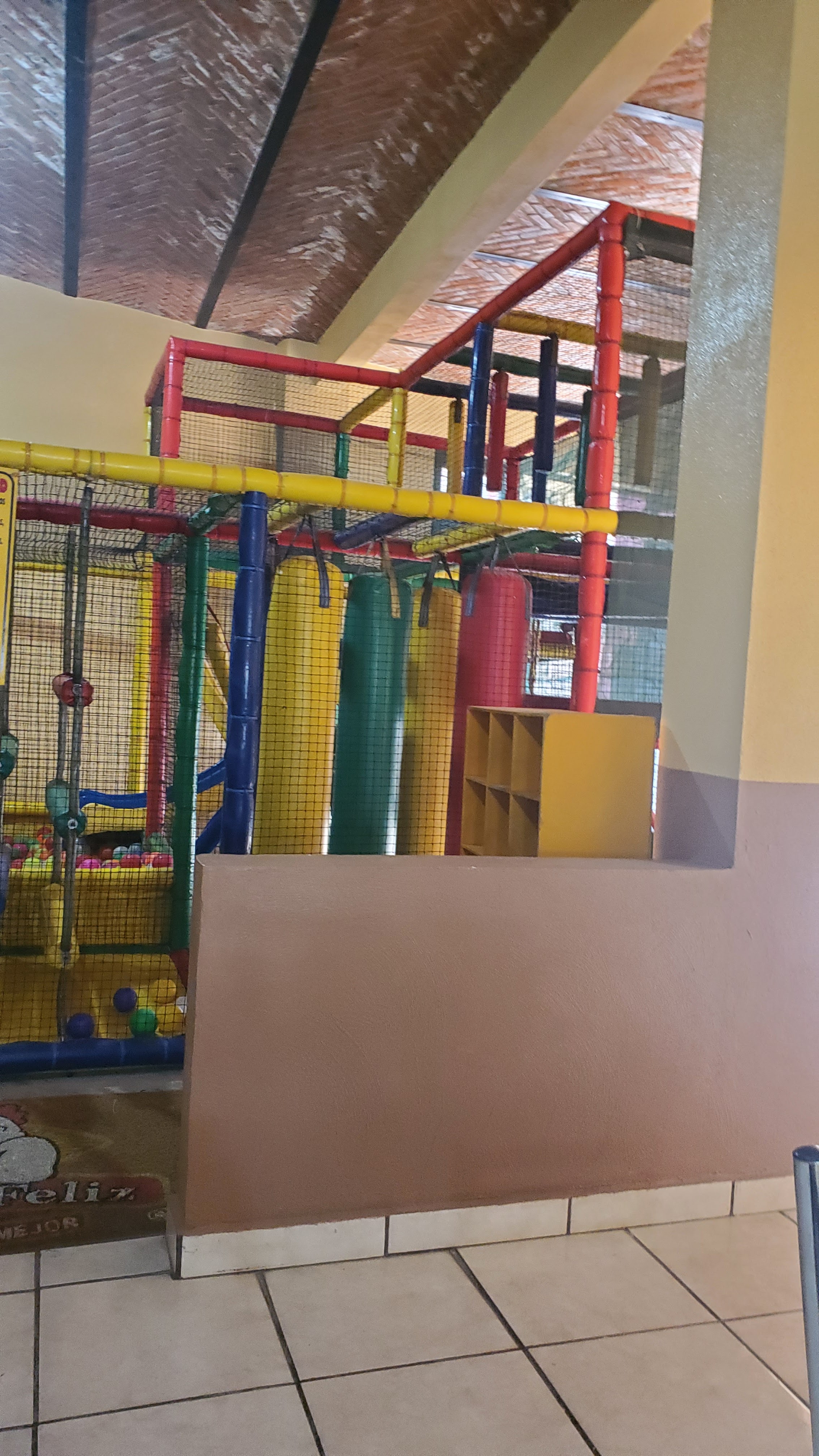 Pollo Feliz Restaurant image 8