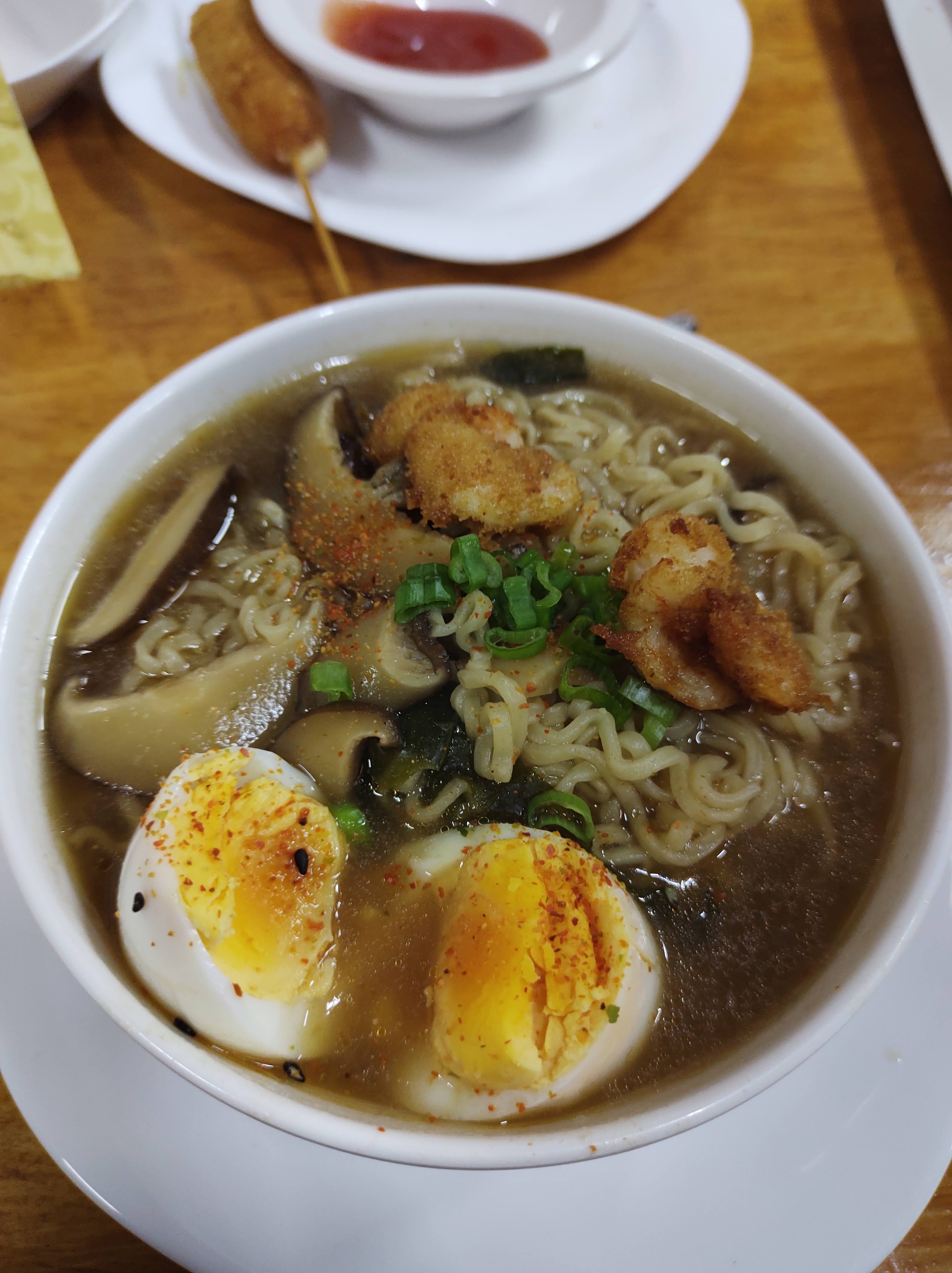 HO! Sushi restaurante japonesa image 2