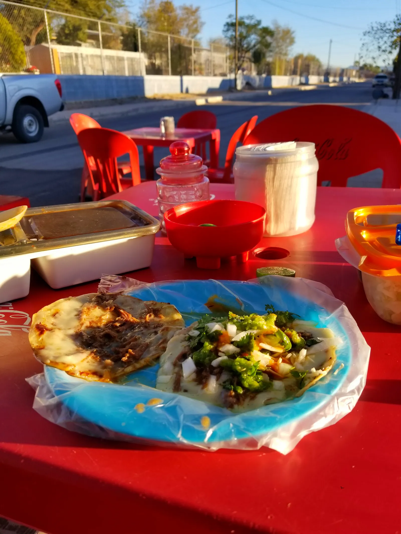 Tacos de Birria cabeza y quesabirrias y jugos image 3