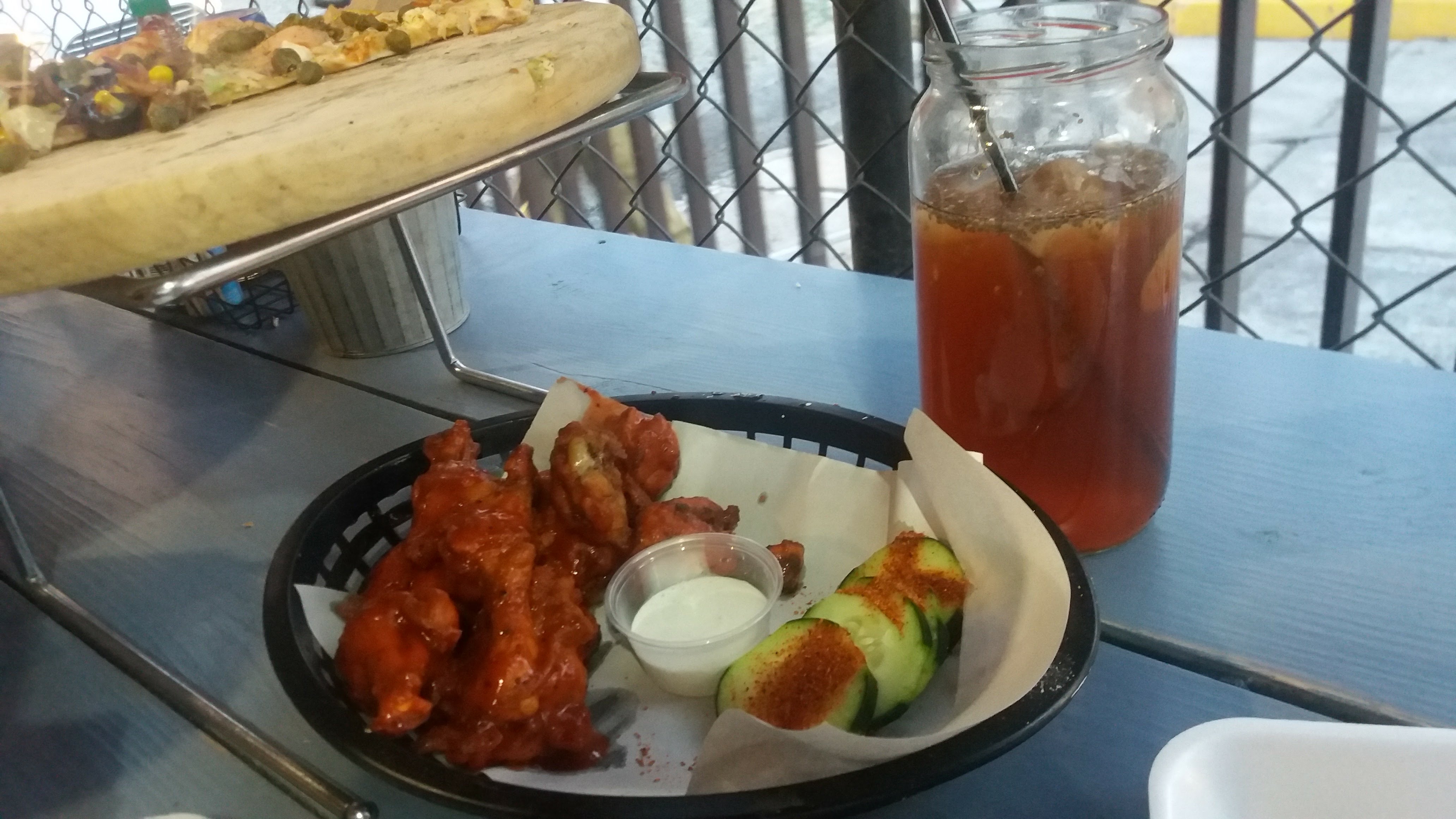 El Gallo Negro Pizzas & Wings image 6