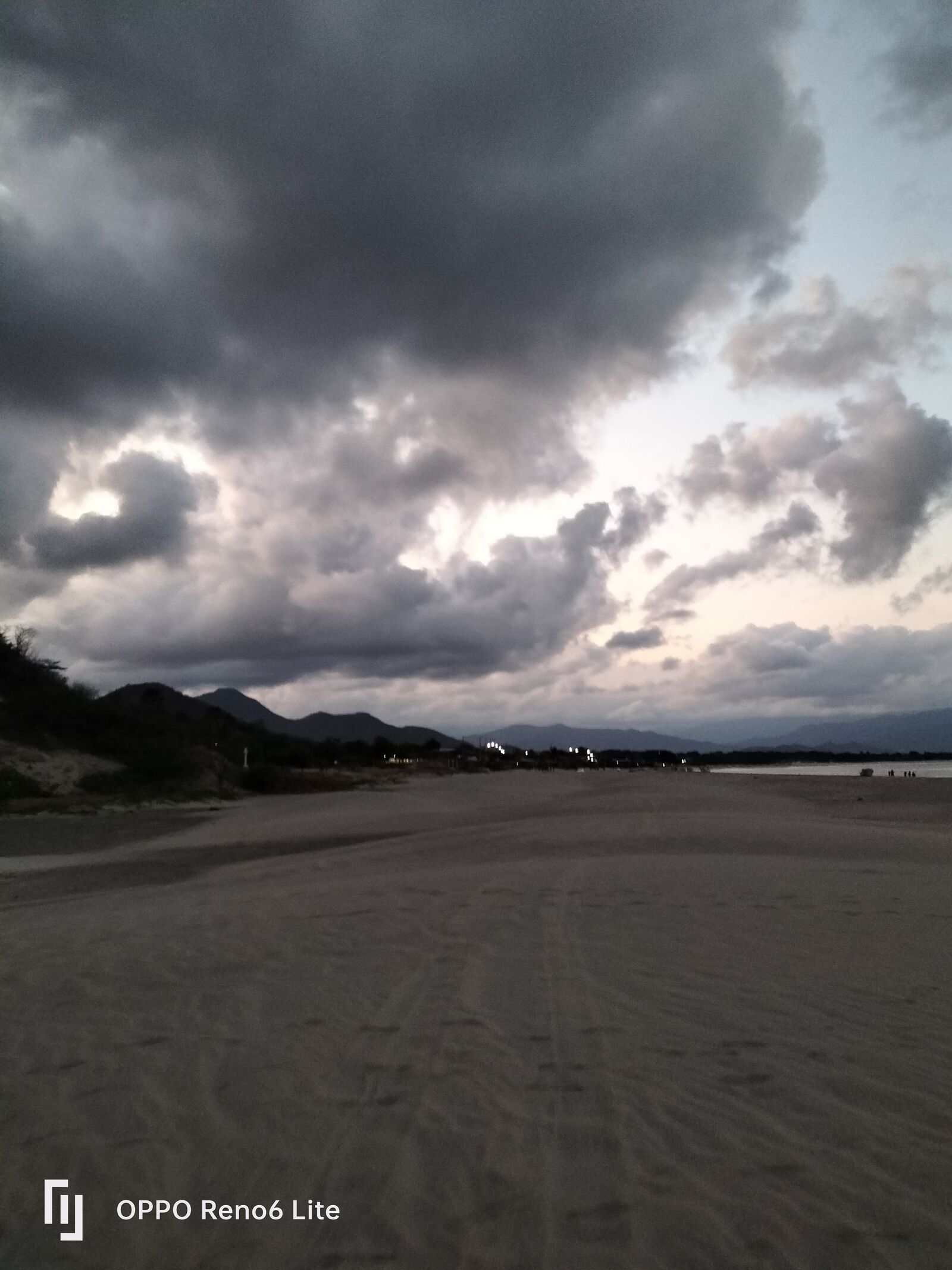 Palapa el sol naciente de luvia y toño image 3