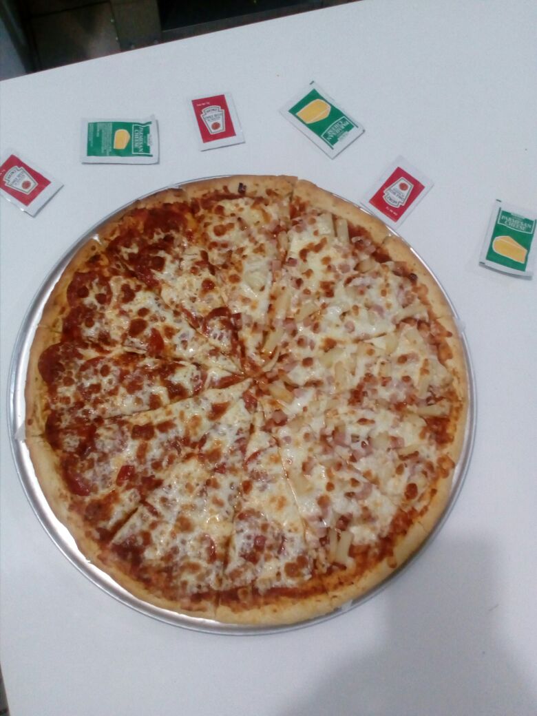 Mary's Pizza image 1