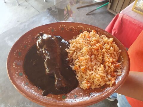 Birria De Res "El Rincón Tapatío" image 3
