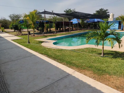 RESTAURANTE Y BALNEARIO LA ESCONDIDA image 4