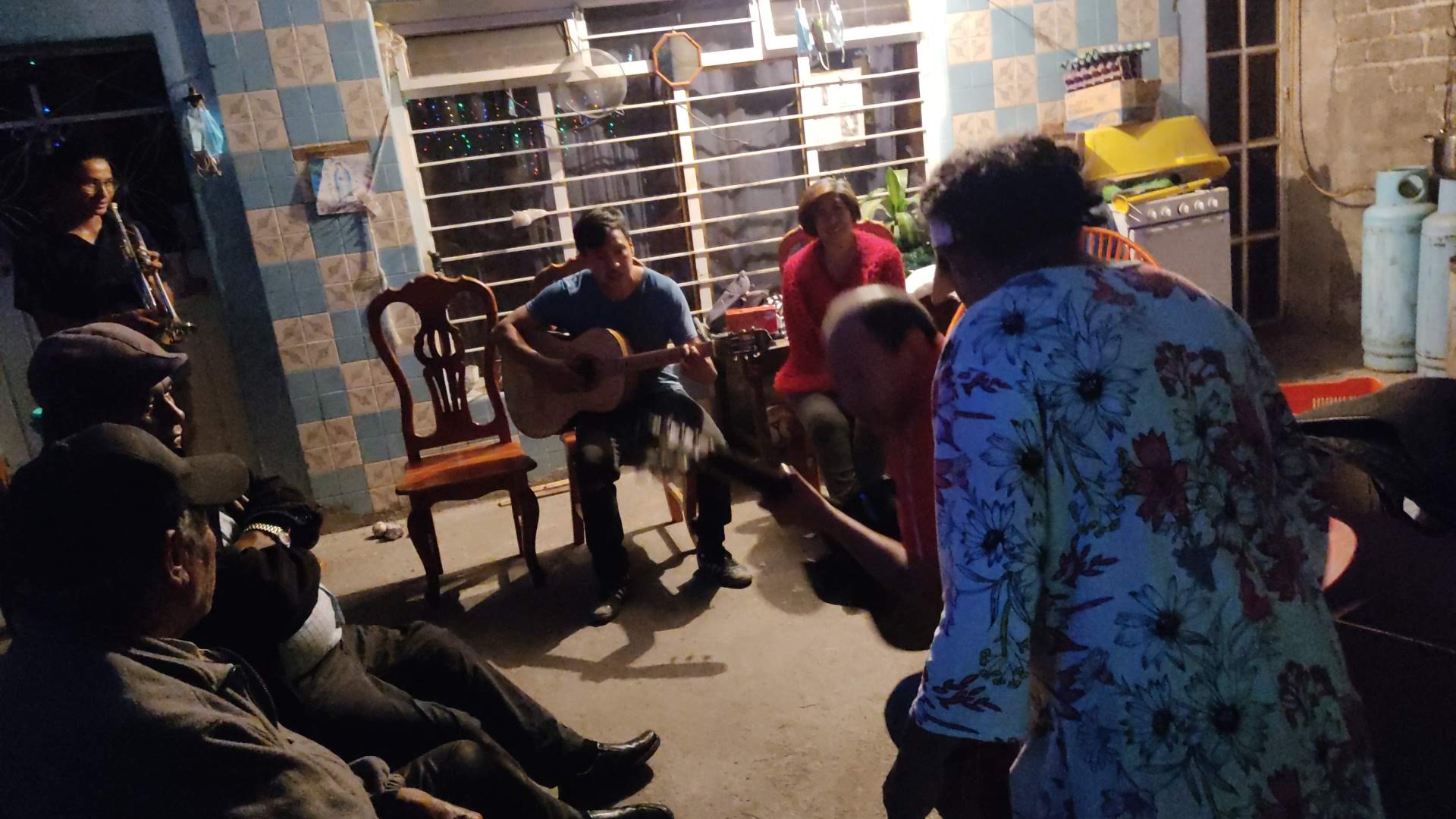 LA BELLA NAPOLI PIZZERIA image 5