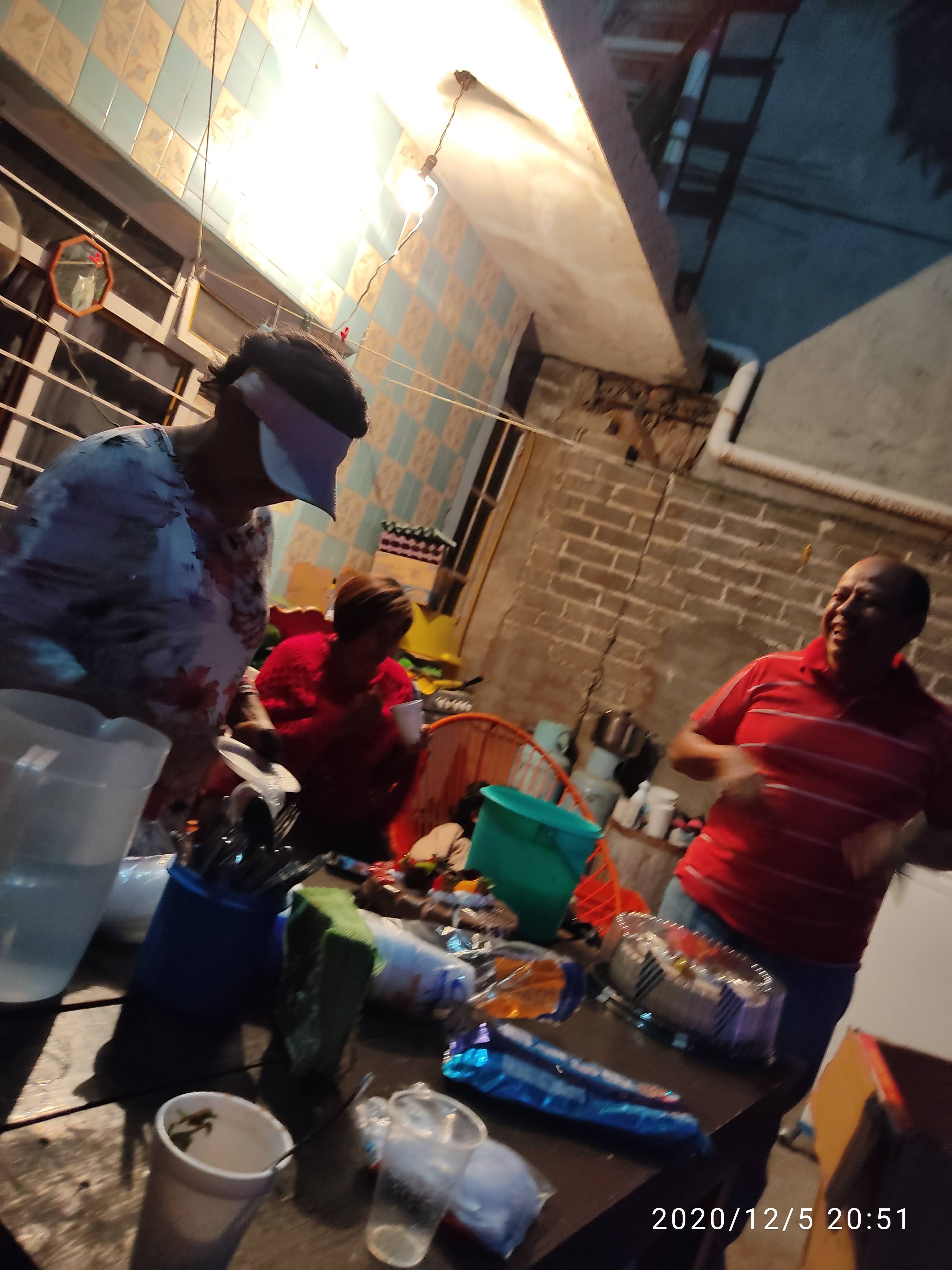 LA BELLA NAPOLI PIZZERIA image 8