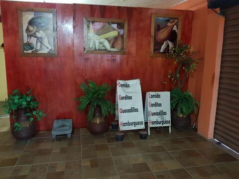"Los Molcajetes" image 7