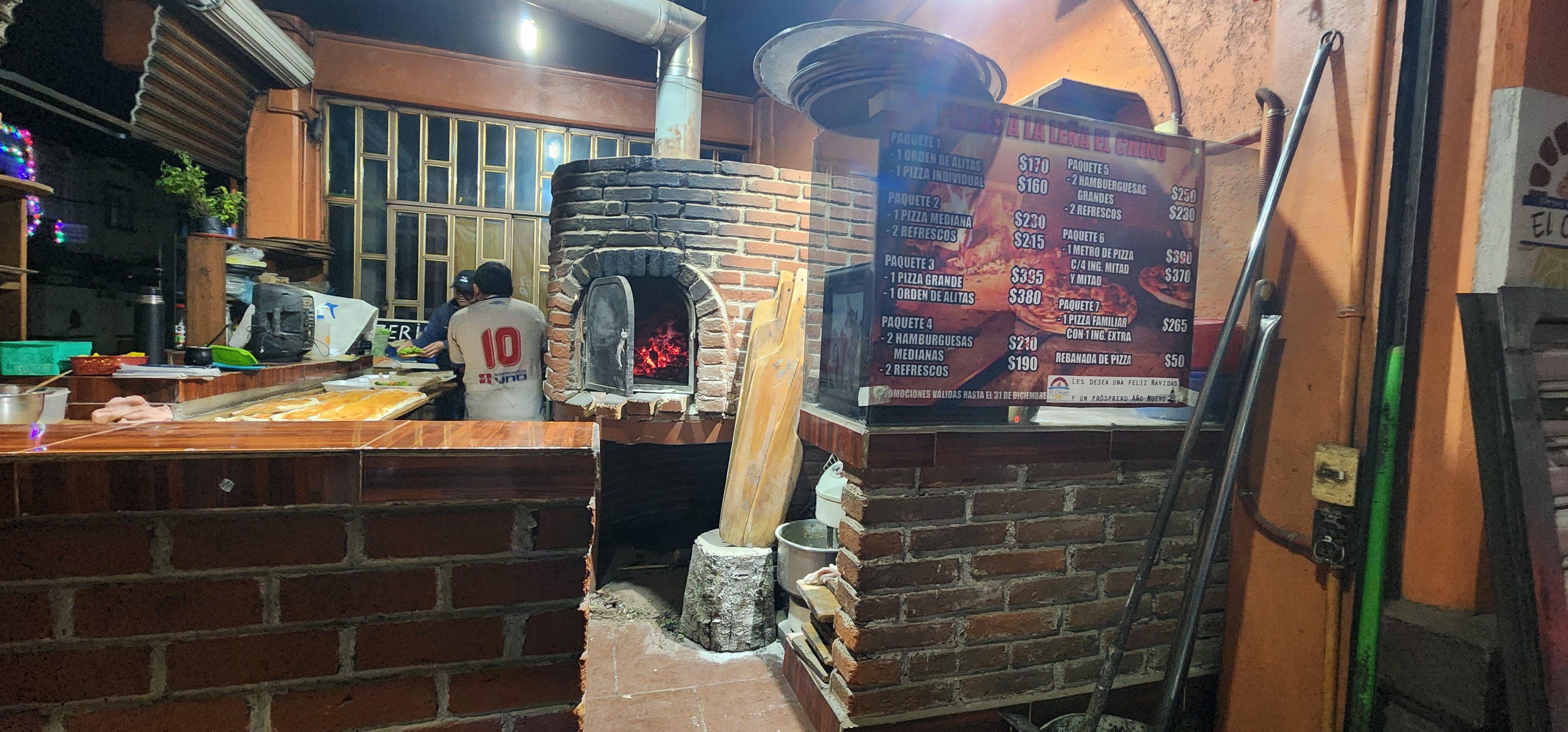 Pizzas a la leña "El Chino" image 3