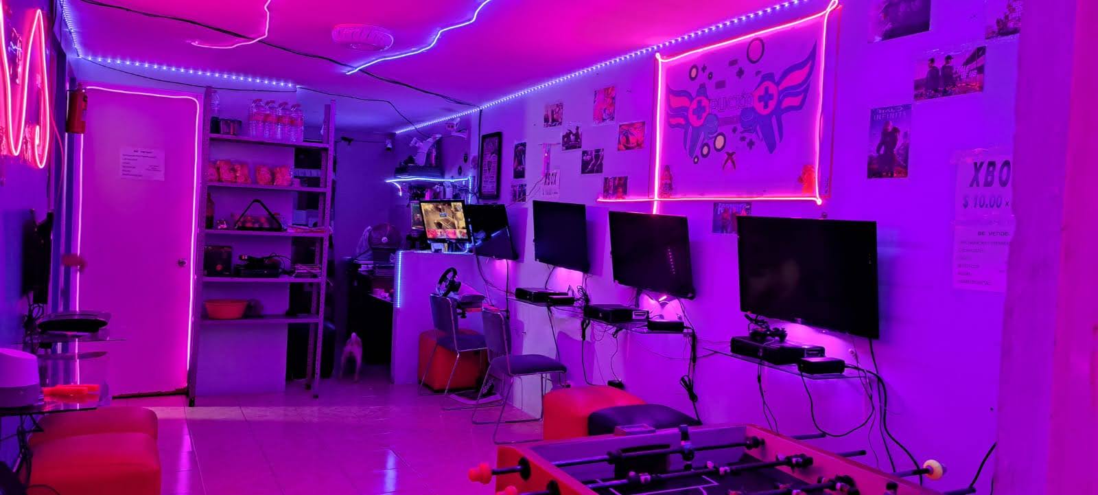 Snacks Pucka and Games image 7