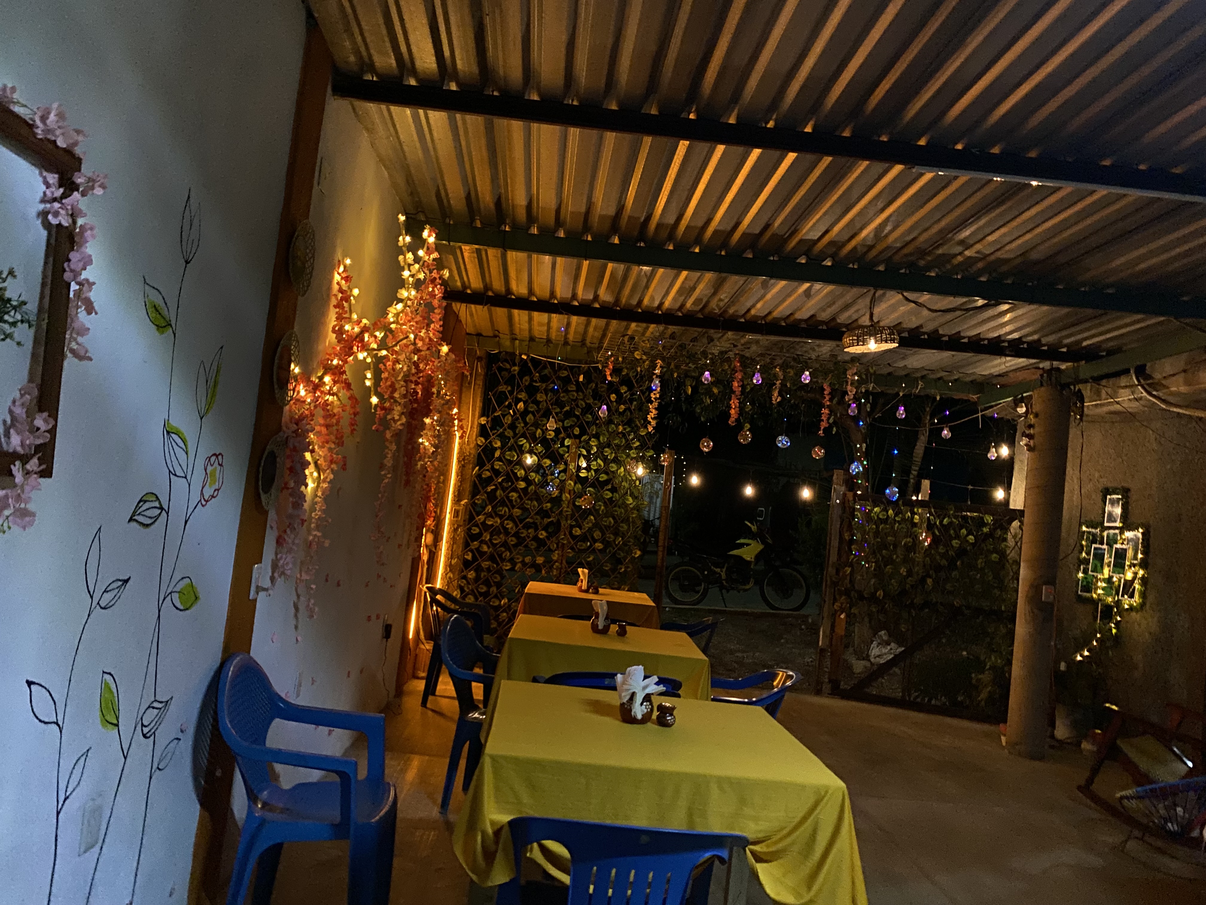 Antojitos “Mamá Lichin” image 1