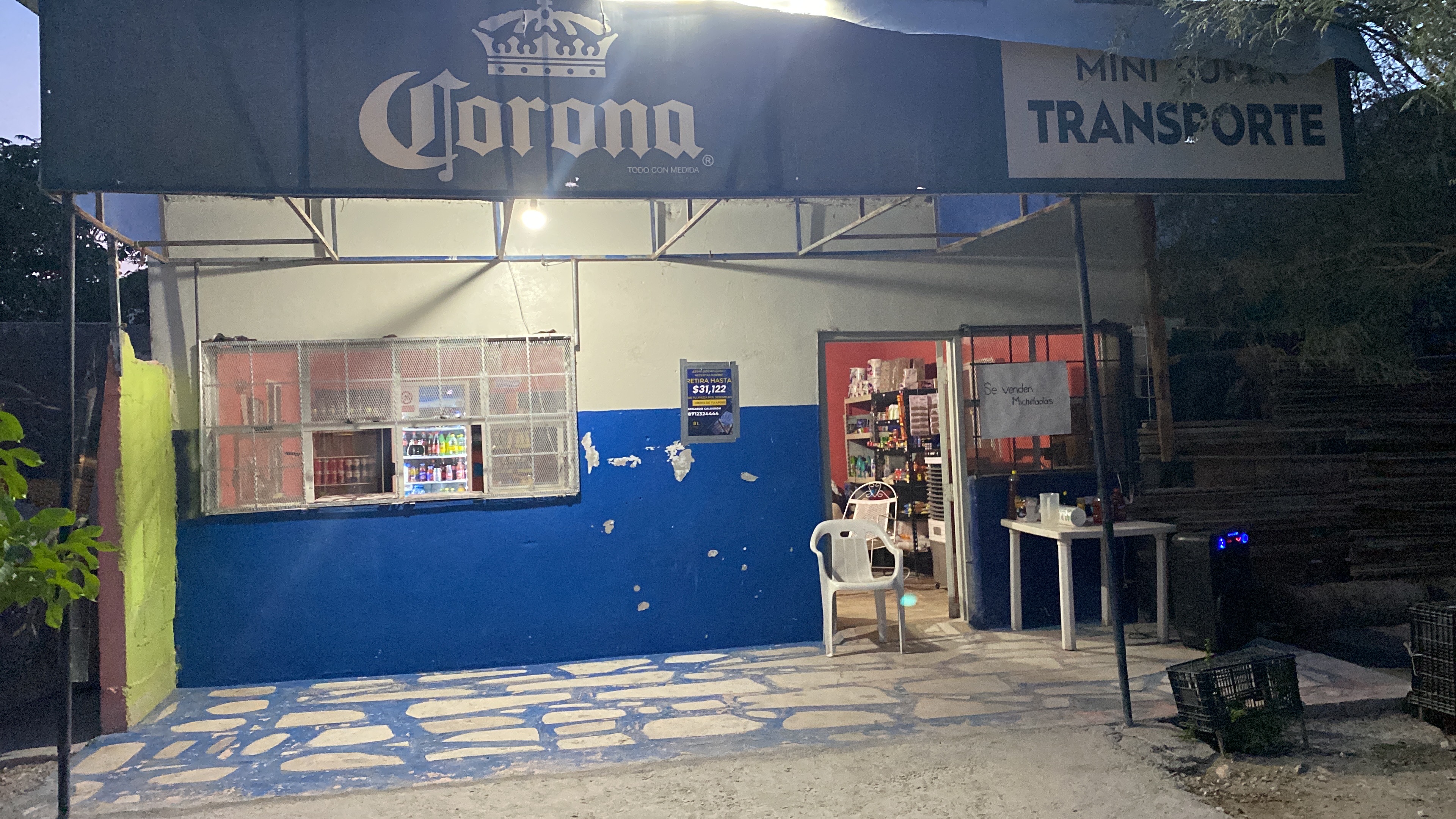 Minisúper & Expendio La Goleta image 1