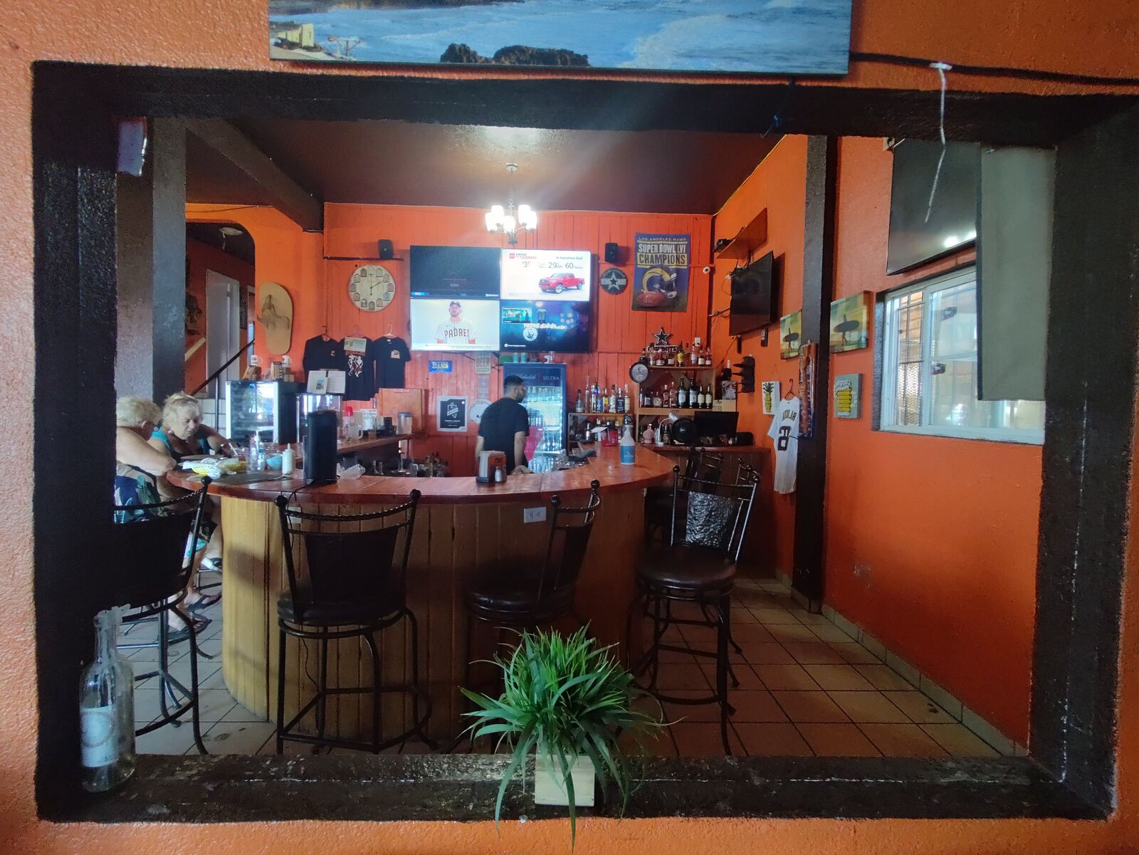 The Shack Sport Bar image 5