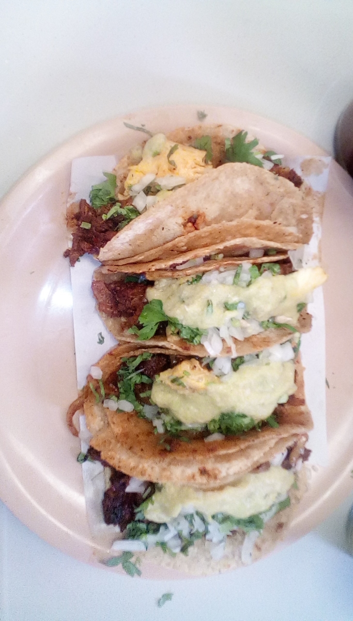 Taqueria "taquero mucho" image 1