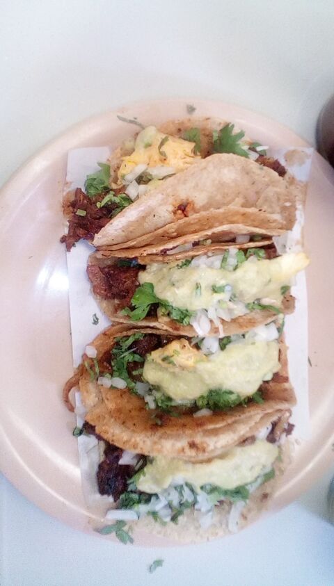 Taqueria "taquero mucho" image 1