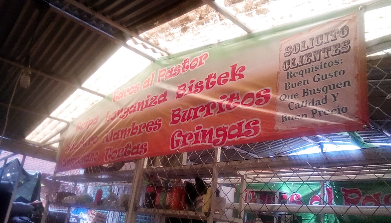 Taqueria "taquero mucho" image 4