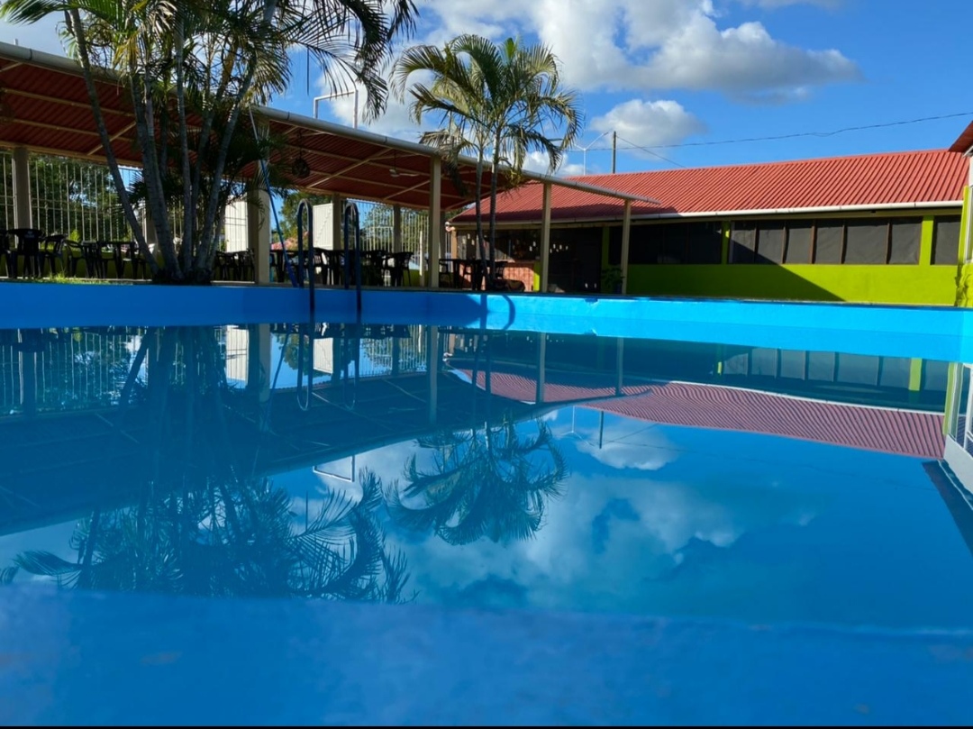 Ohana Restaurant-bar image 10