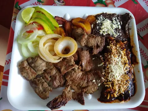 Los Reyes image 7