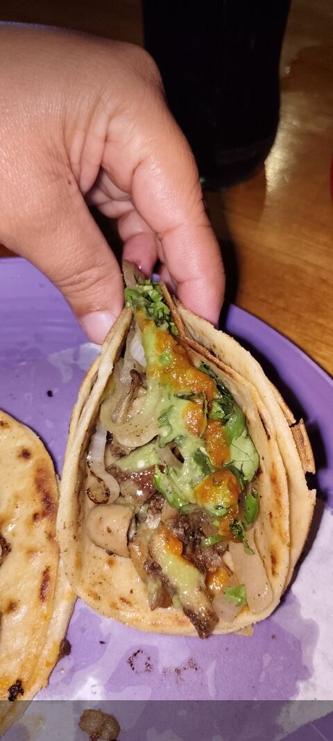 Taquería Zoe image 2