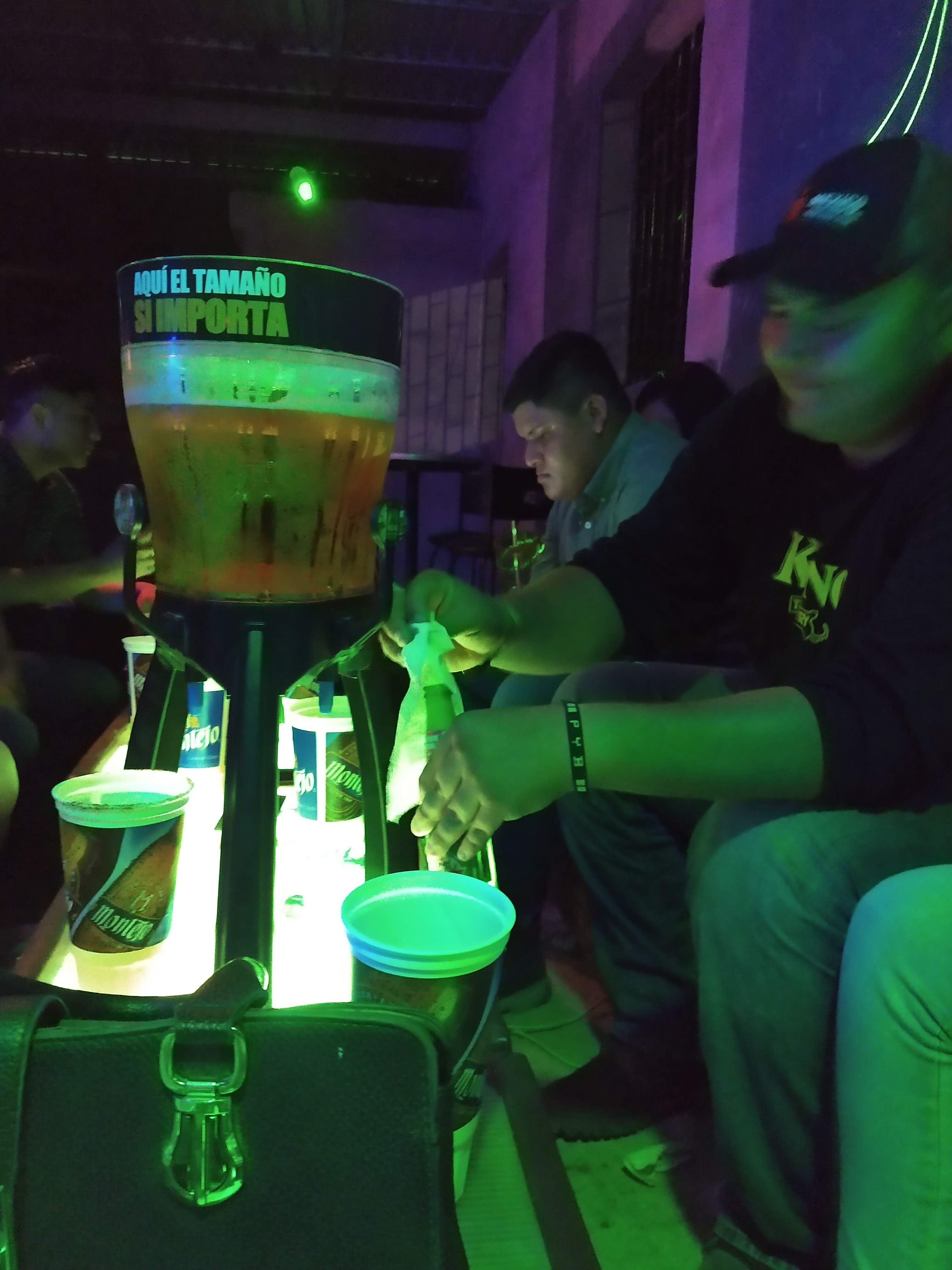 Velvet Sport Bar image 3