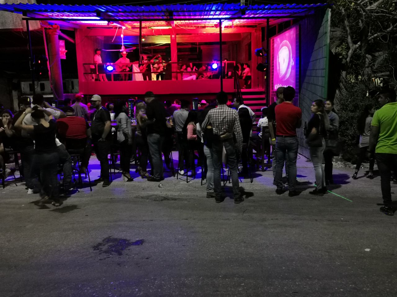 Velvet Sport Bar image 4