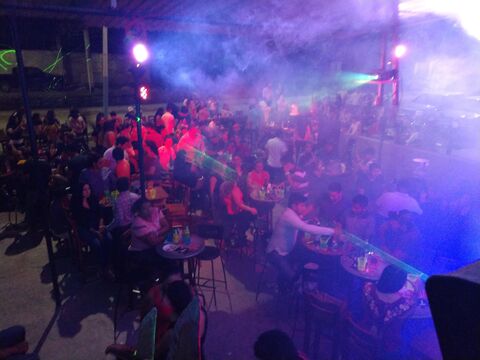 Velvet Sport Bar image 7