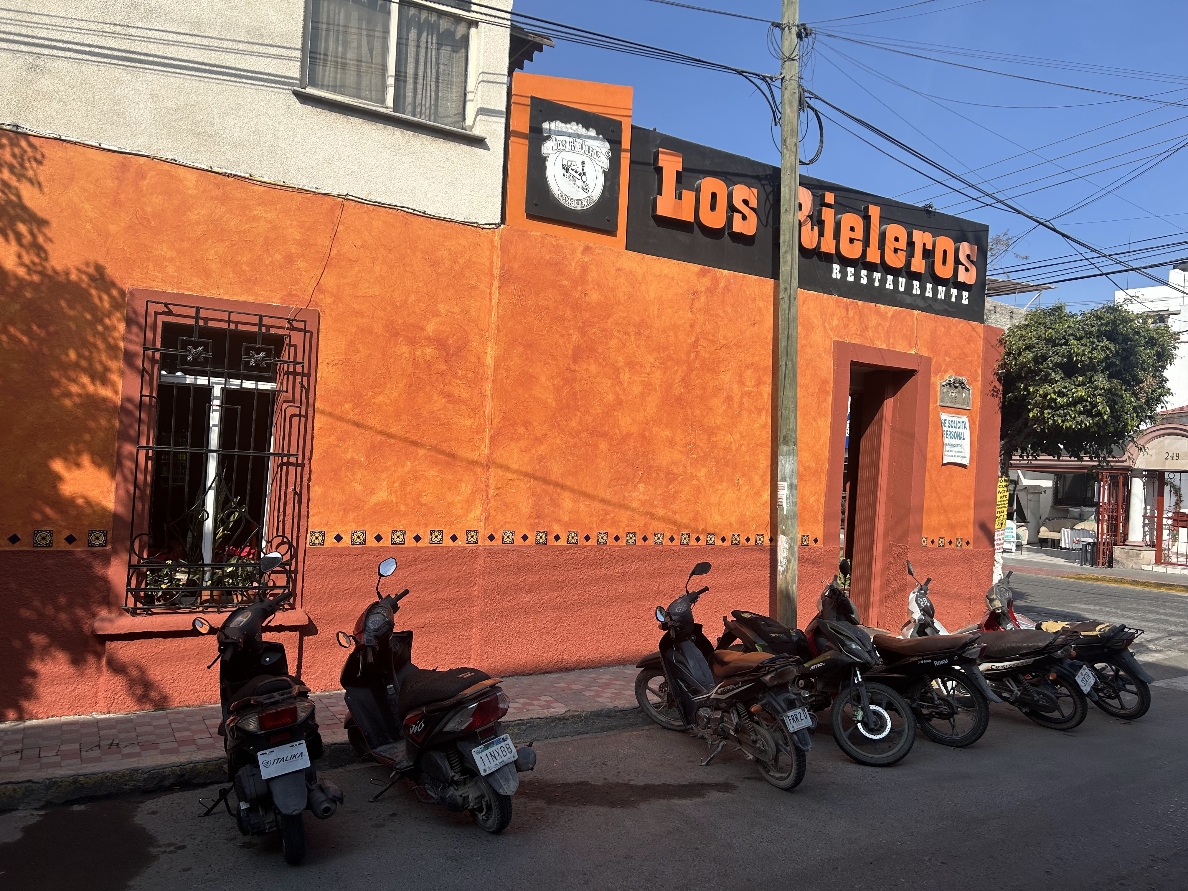 Los Rieleros image 1