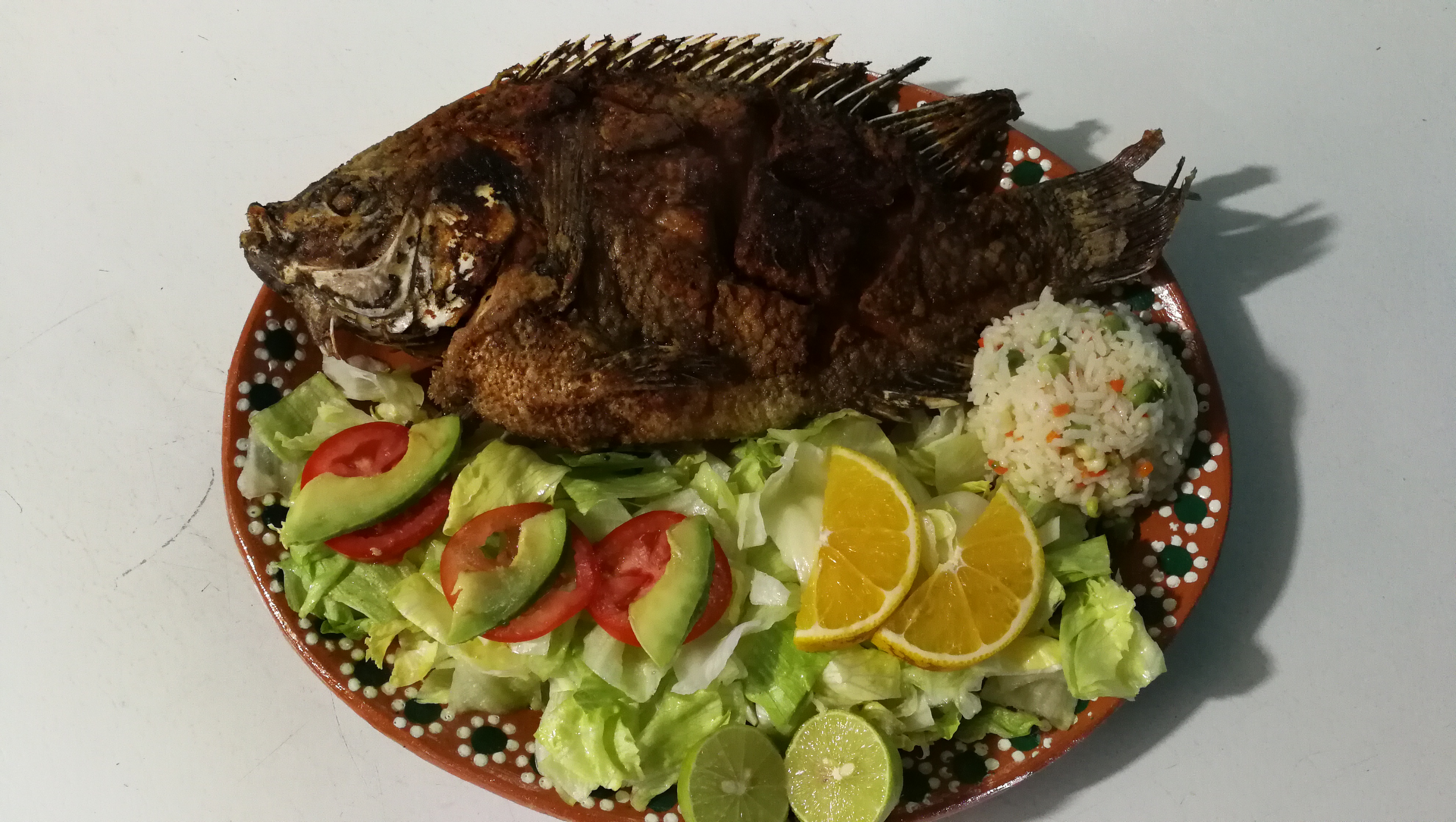 Marisqueria y Pescaderia "La Ola" image 2