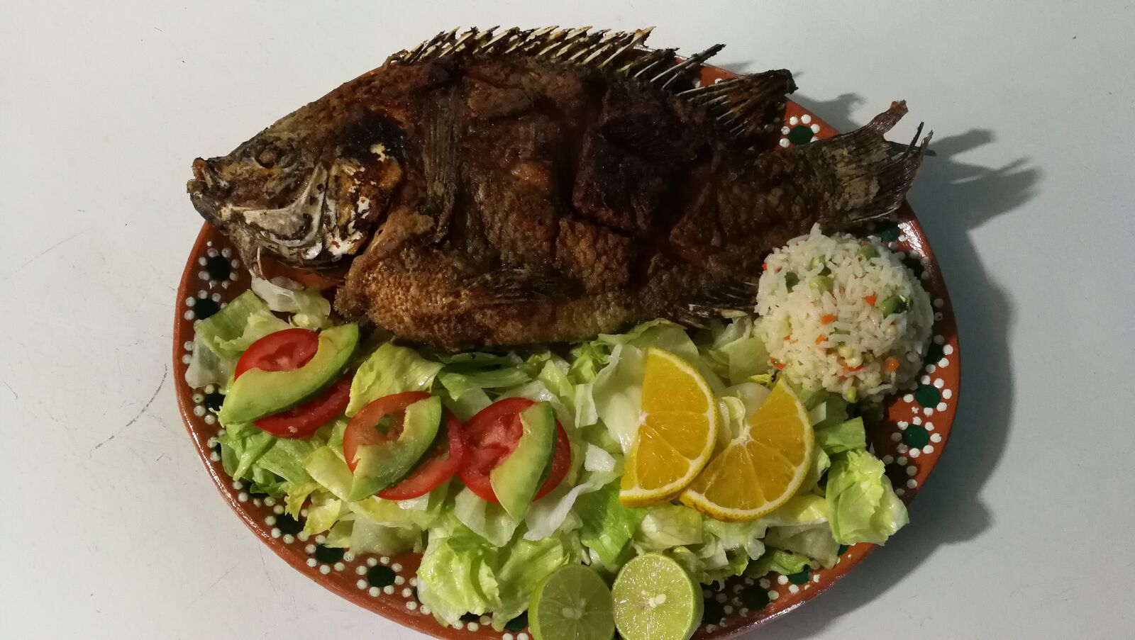 Marisqueria y Pescaderia "La Ola" image 2