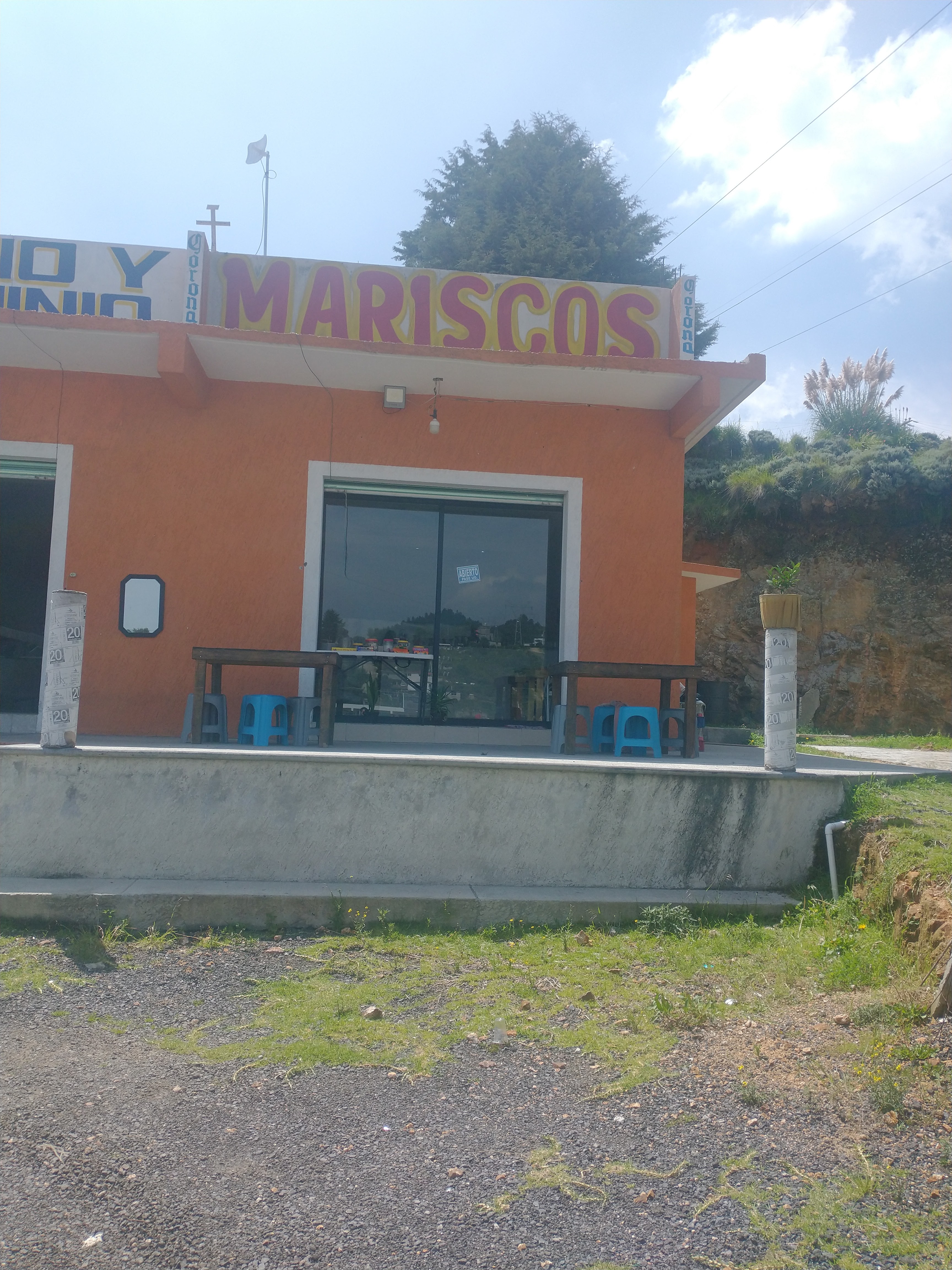 Pescados y Mariscos "Oli" image 1