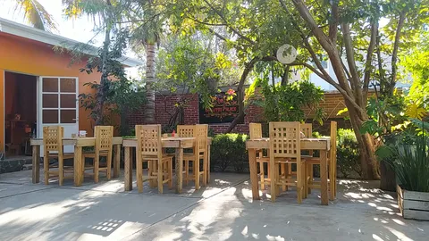 Gallitos Palace image 1