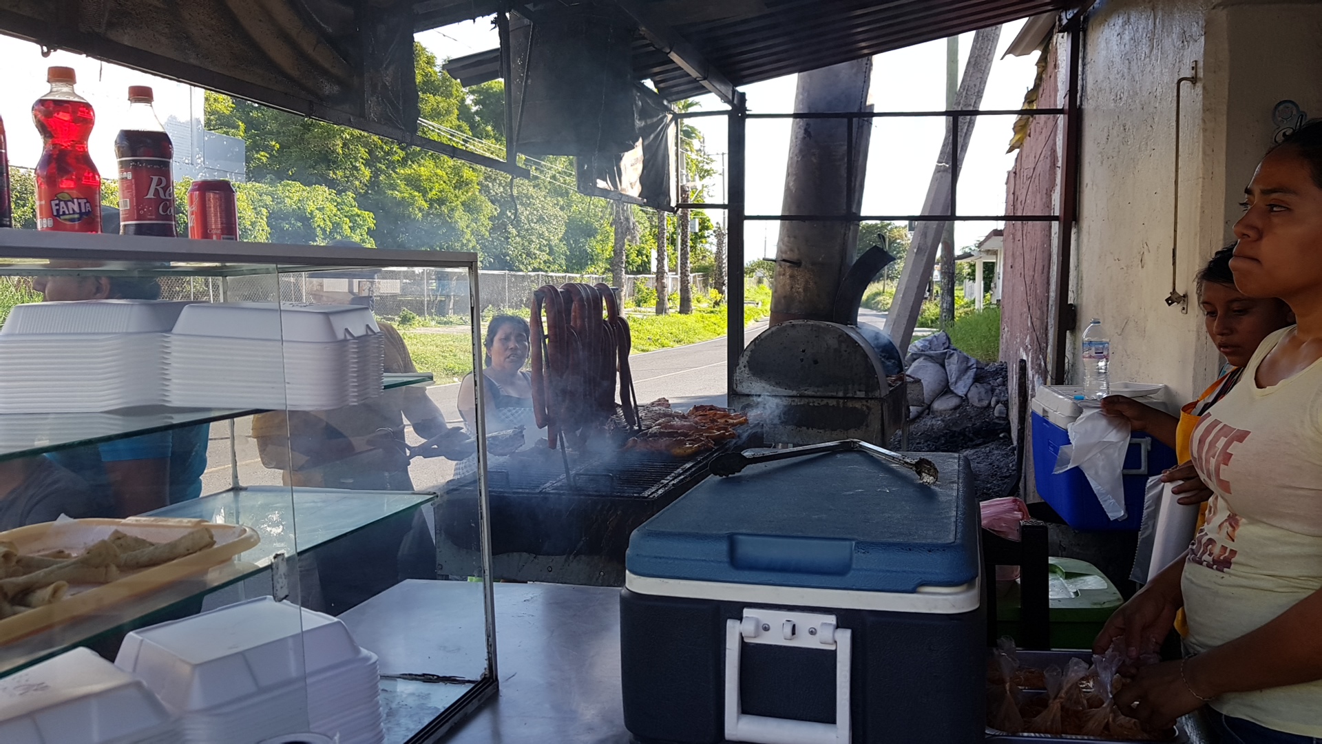 Pollos y Costillas al Carbón La Magdalena image 3