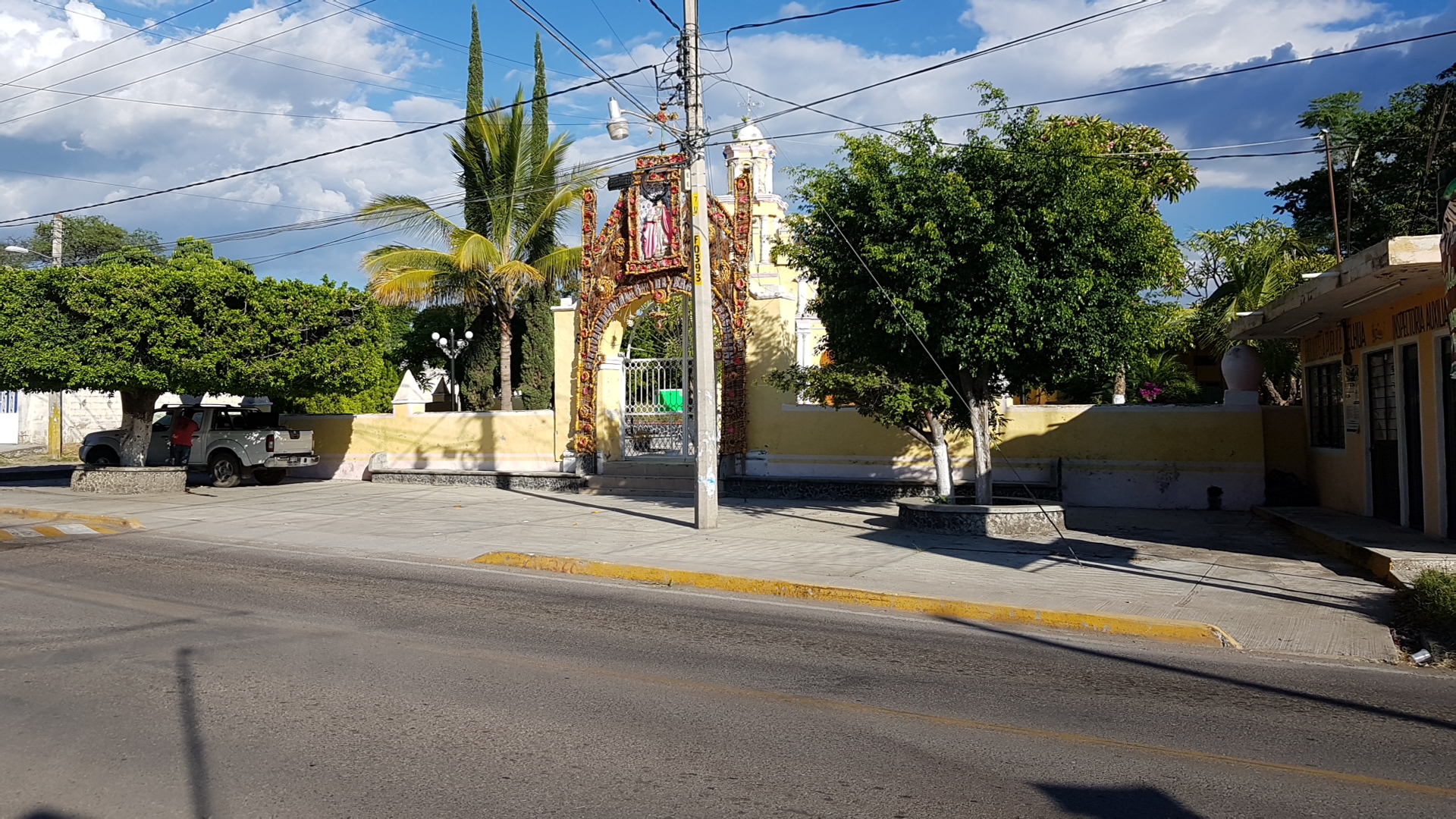 Pollos y Costillas al Carbón La Magdalena image 5