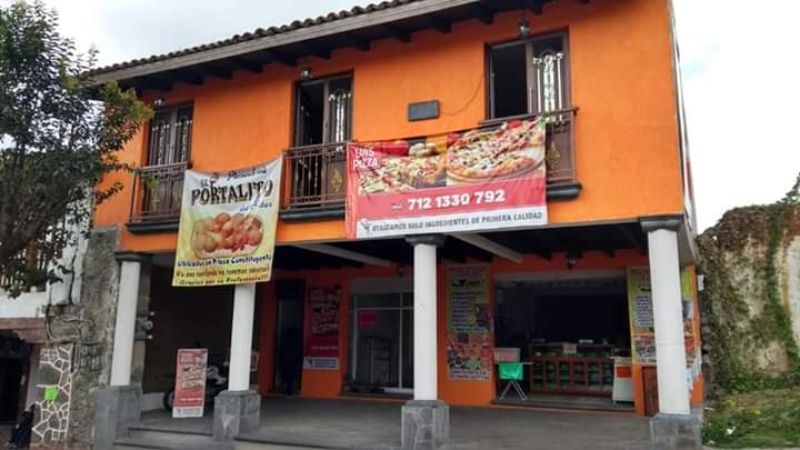 D'Luis pizzas image 1