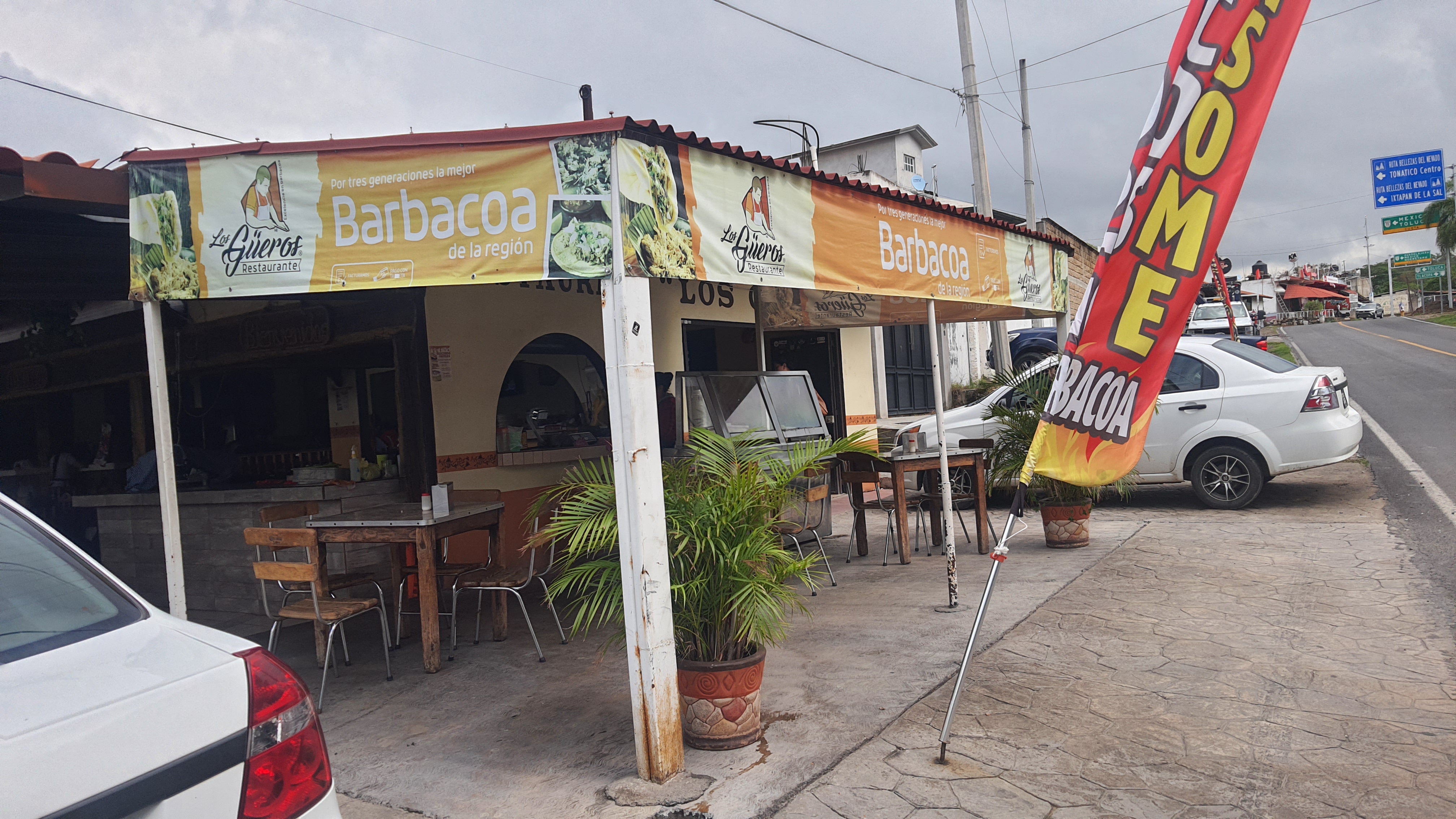 Los Güeros image 10