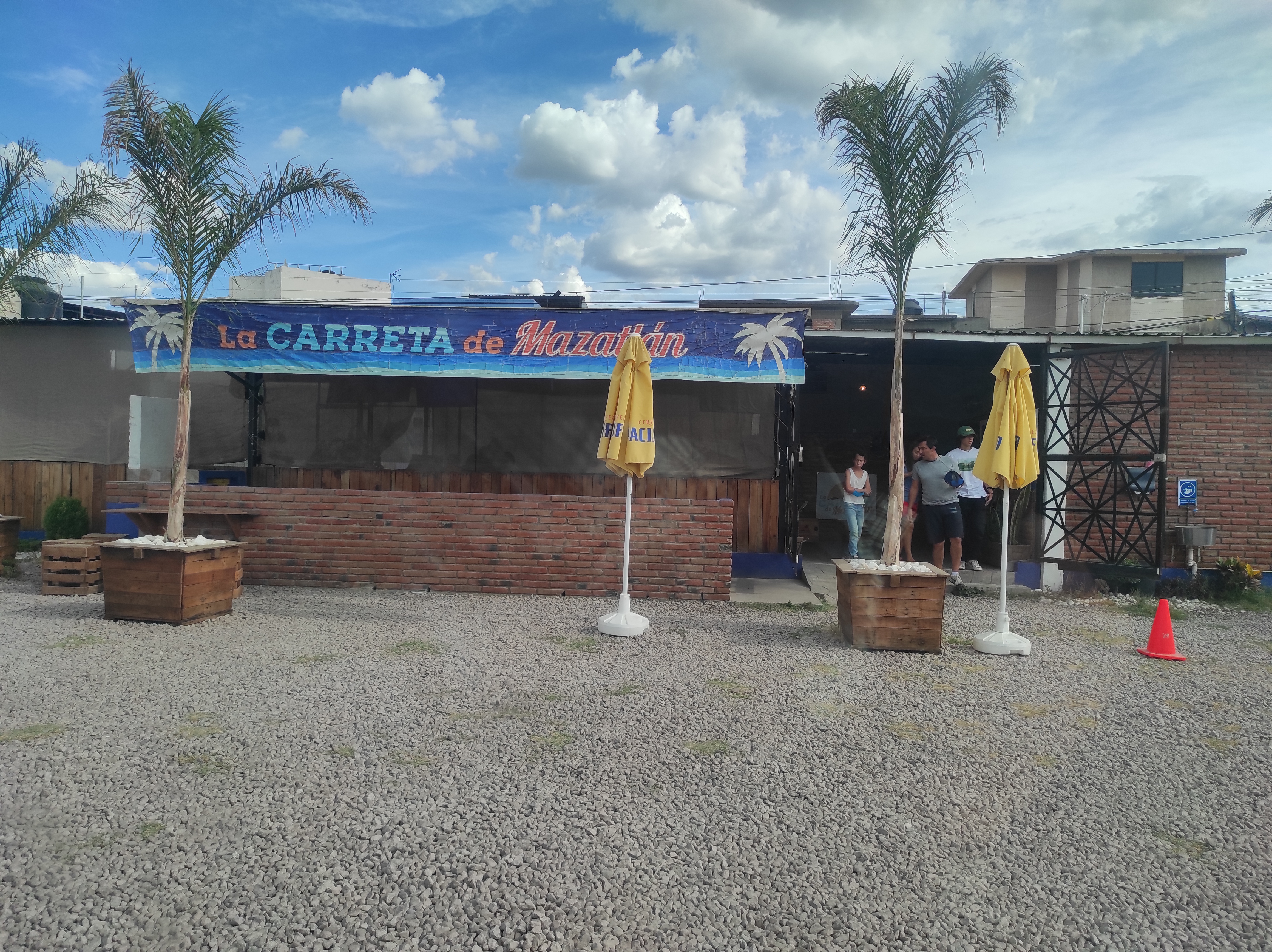 La Carreta de Mazatlán - Mariscos y Cerveza image 1