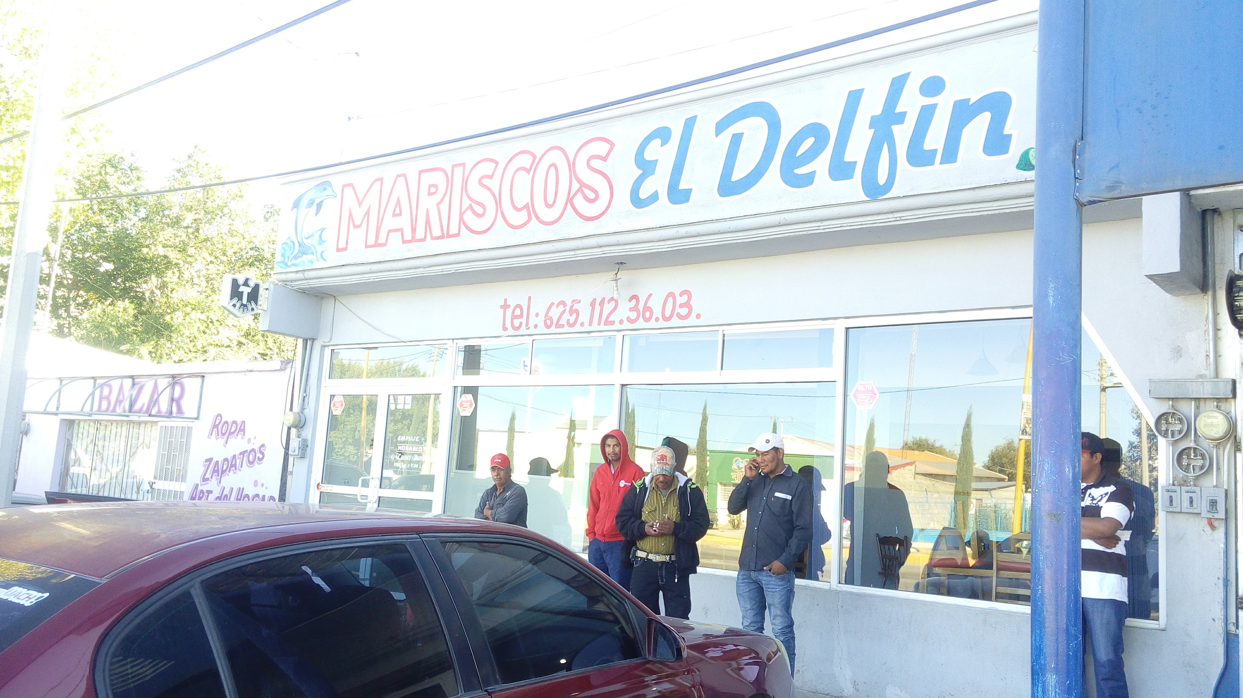 Mariscos "El Delfin" image 8