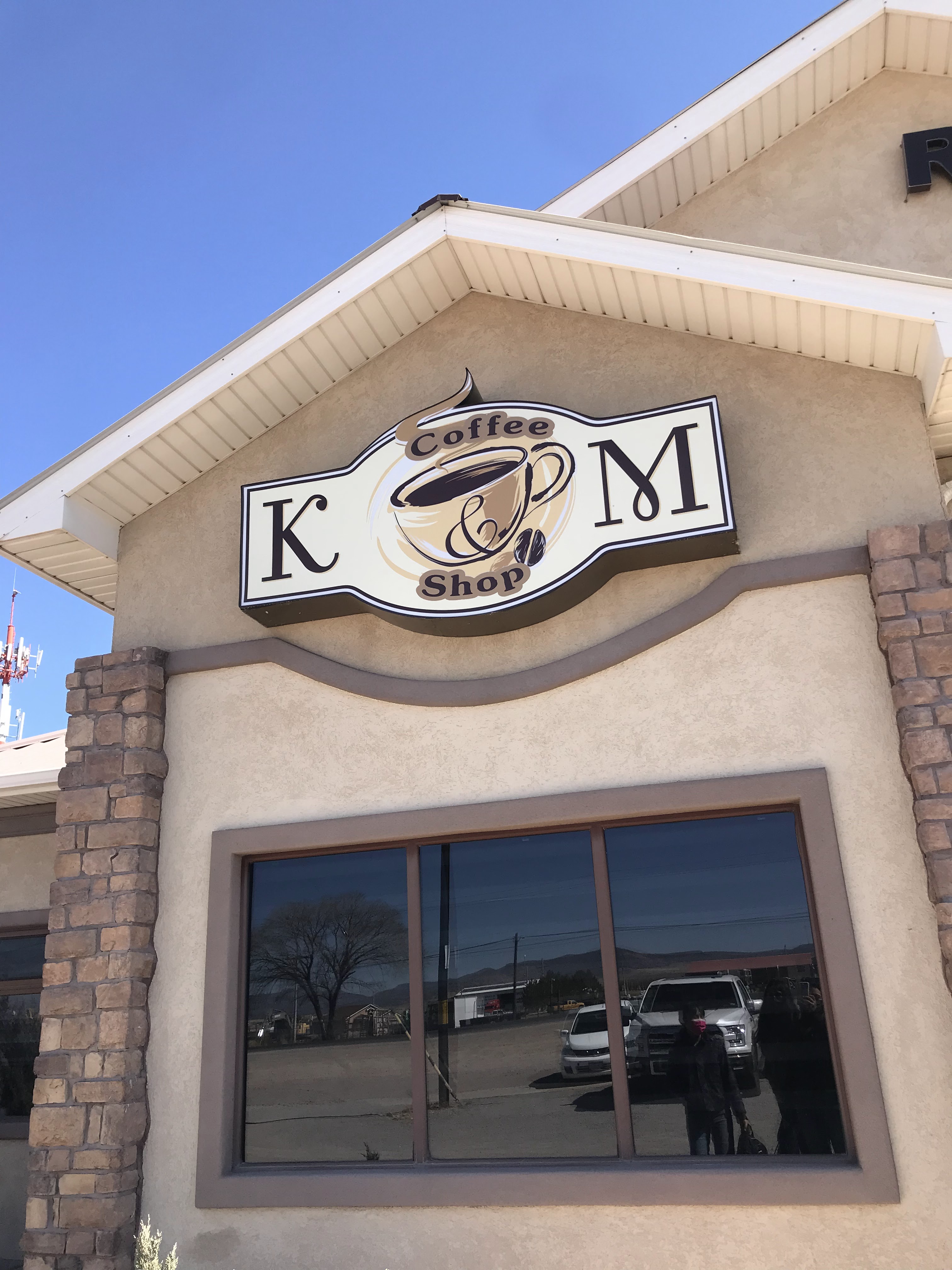 K&M Coffeeshop image 1