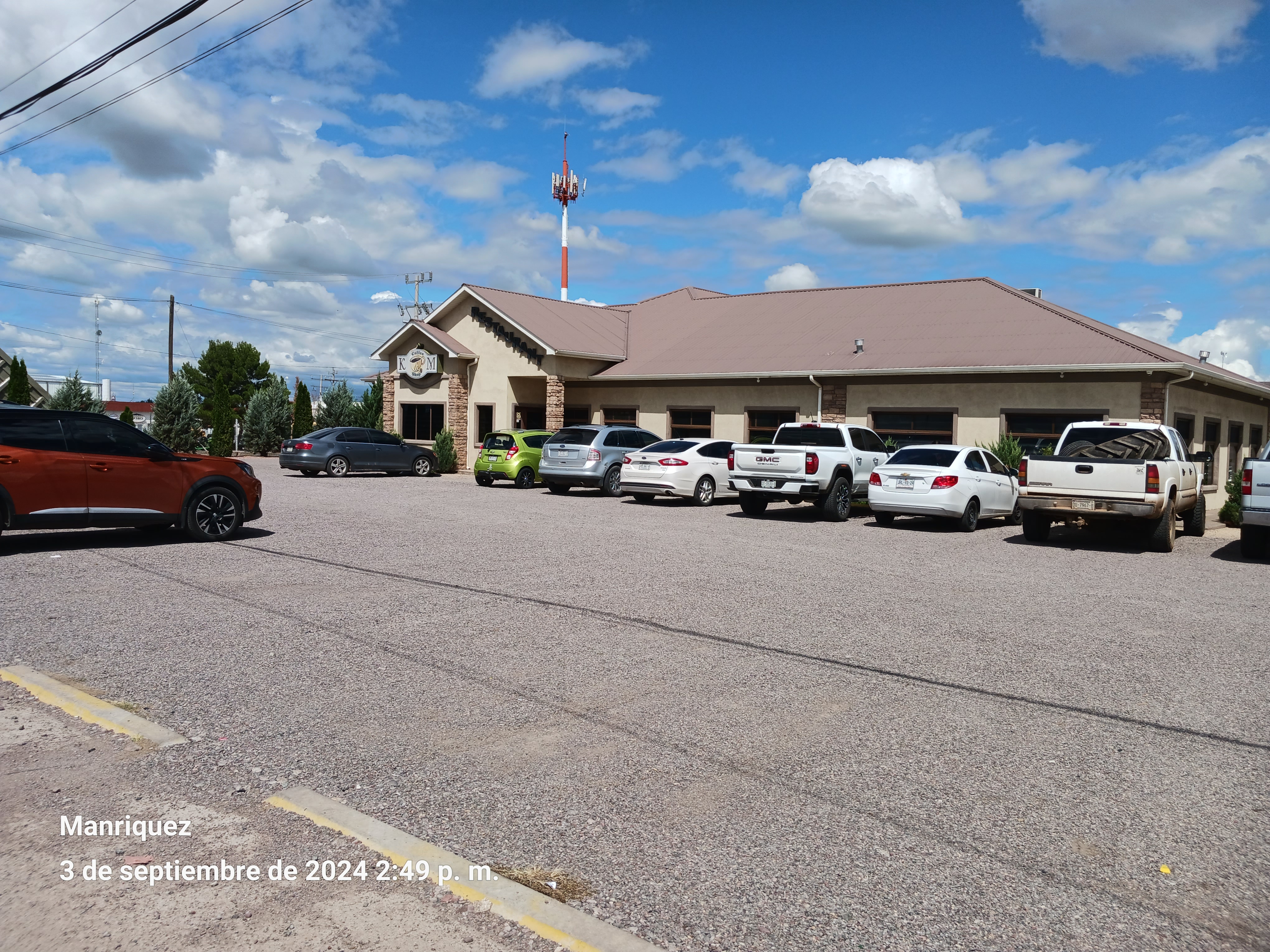 K&M Coffeeshop image 5