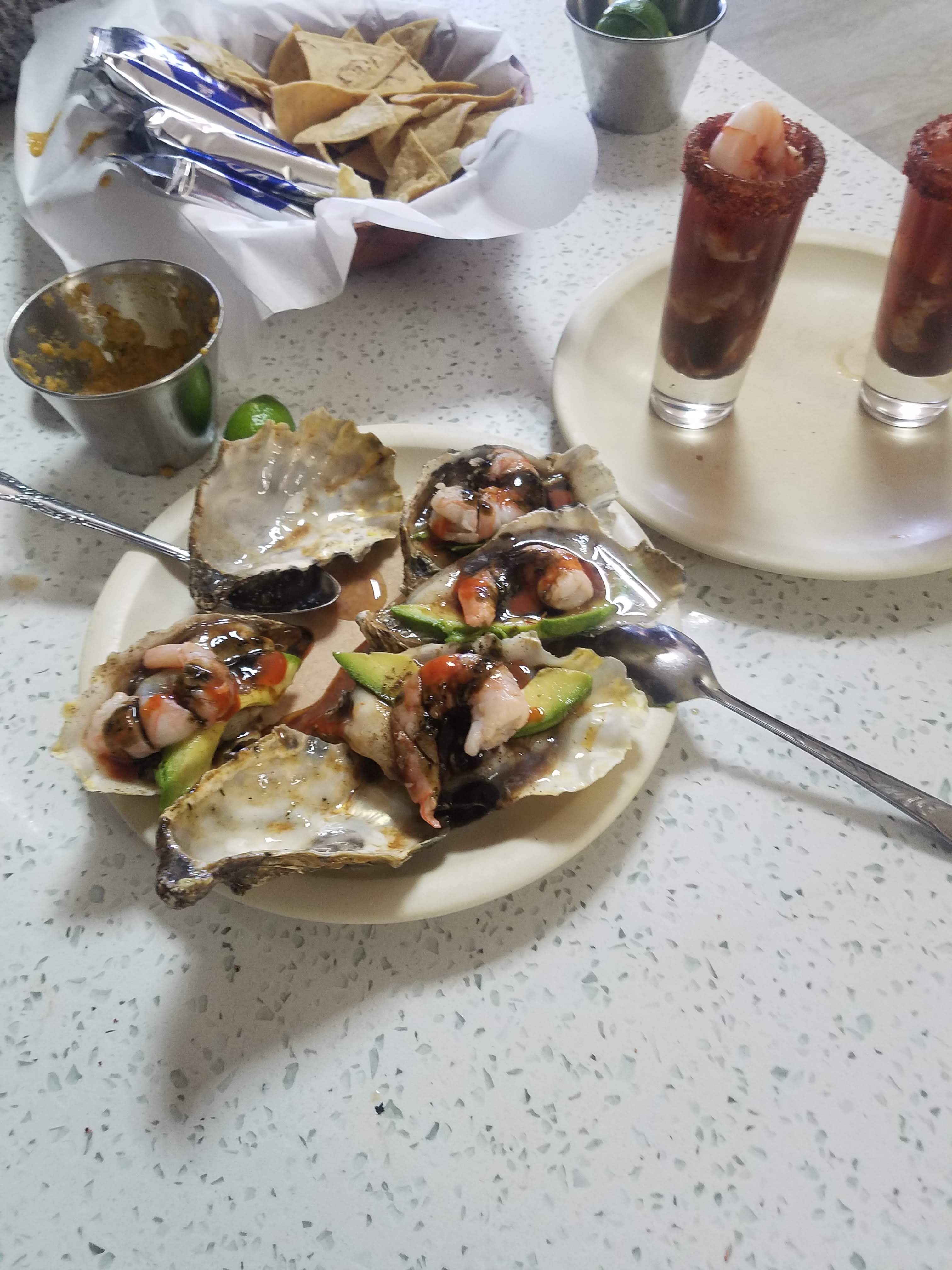 Cocteleria Lily image 6