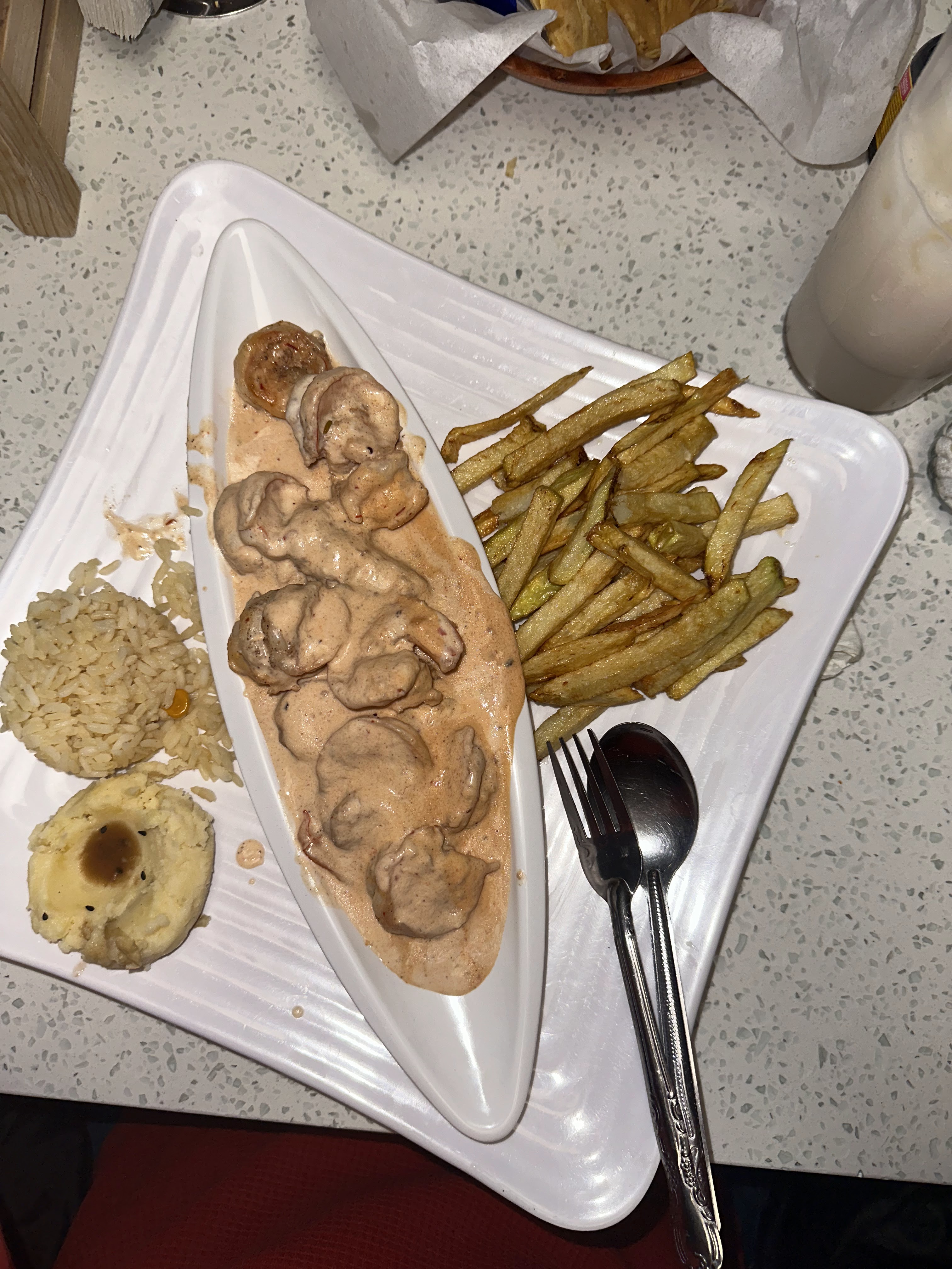 Cocteleria Lily image 8