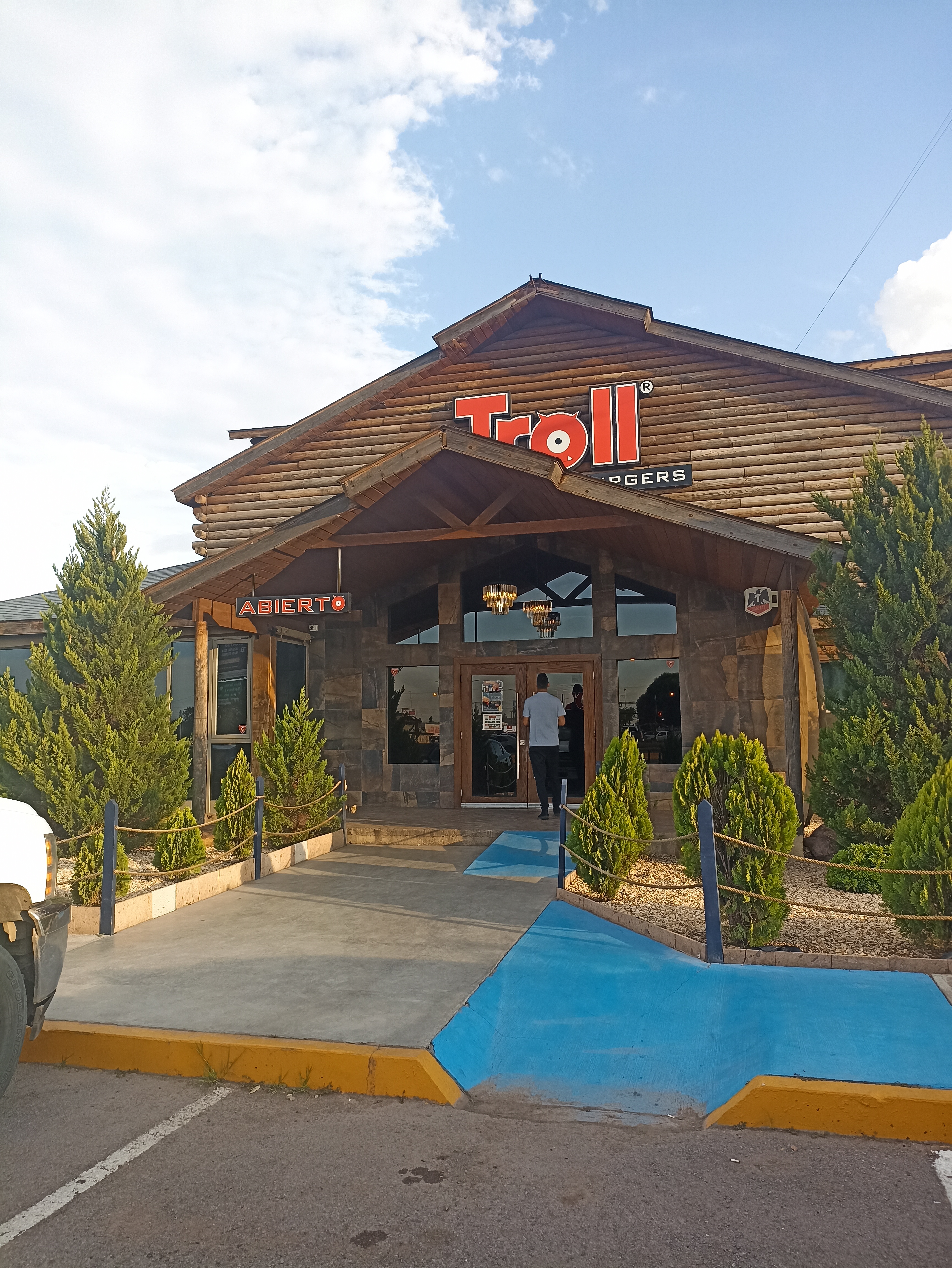 Troll Restaurant - Sucursal Tres Culturas image 7