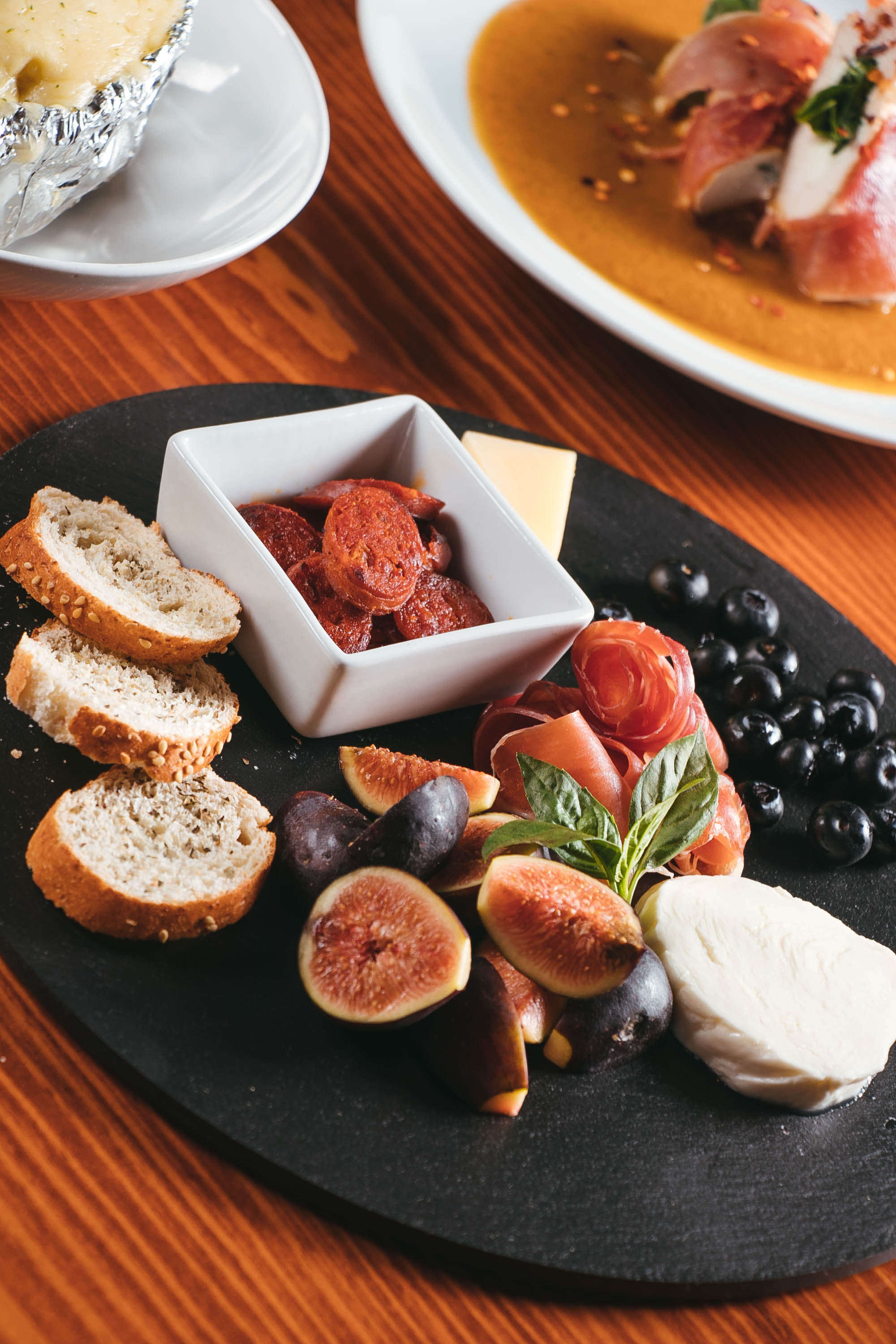 La Cueva Restaurant Bar image 2