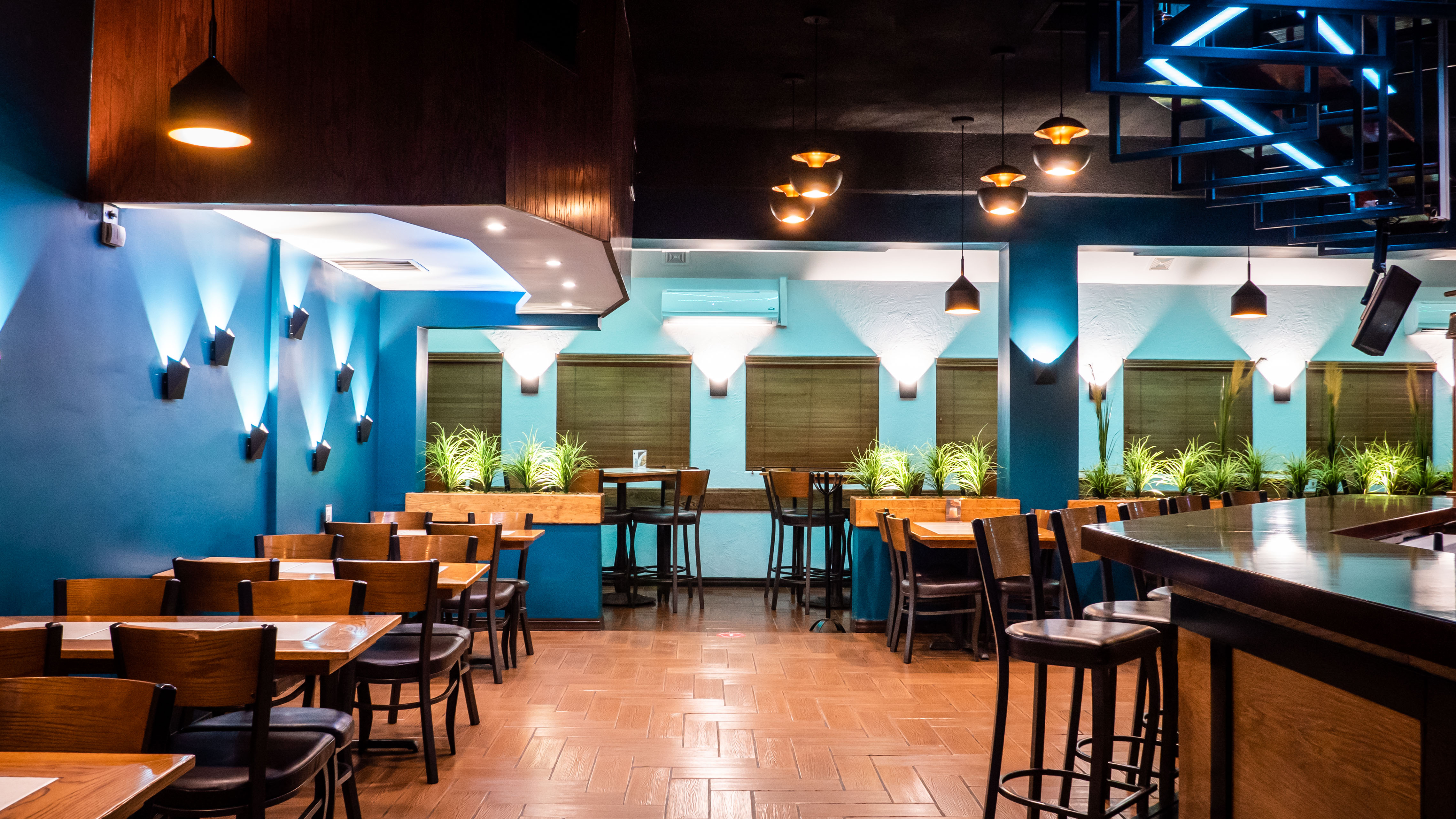 La Cueva Restaurant Bar image 4