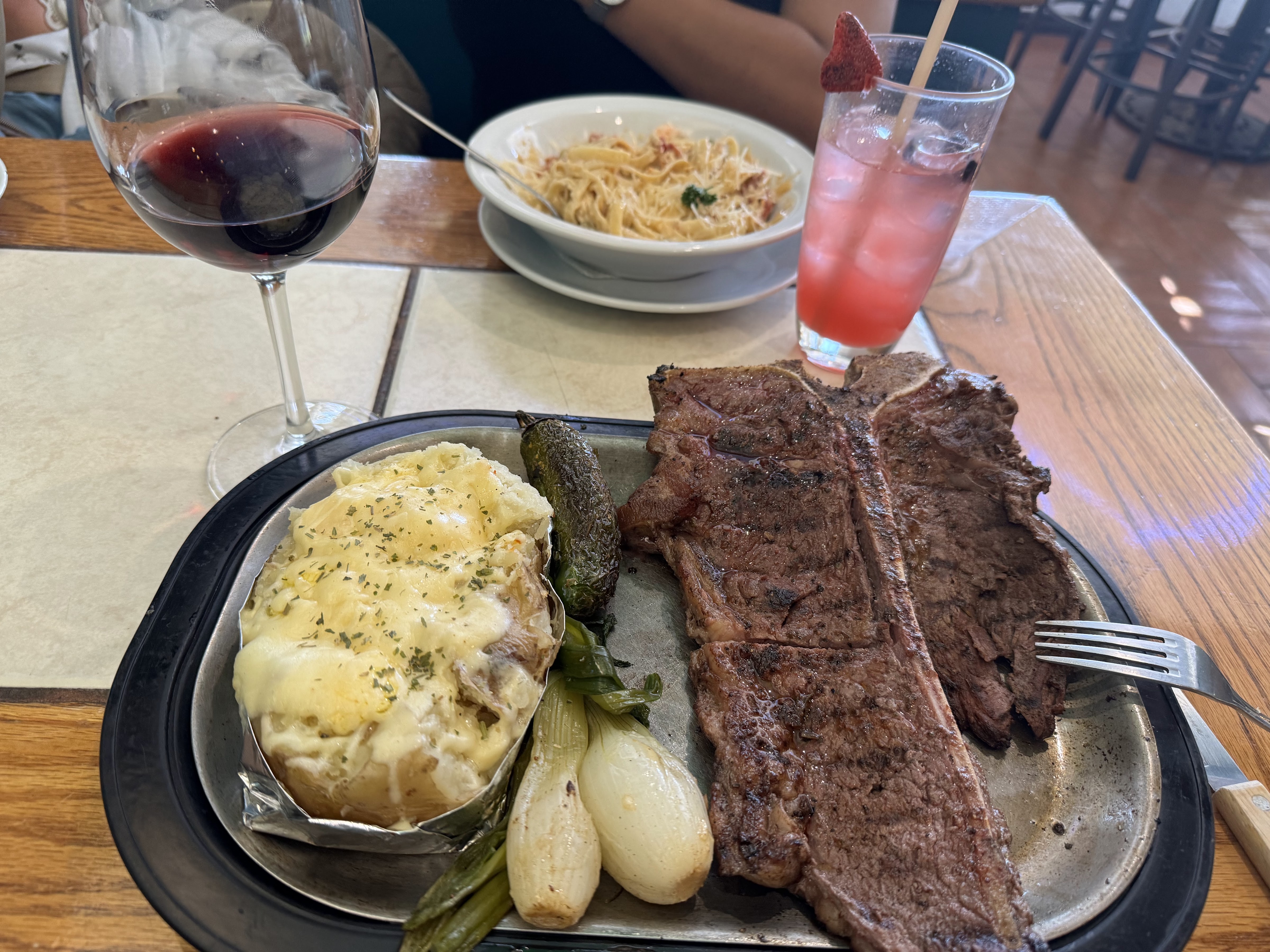 La Cueva Restaurant Bar image 5