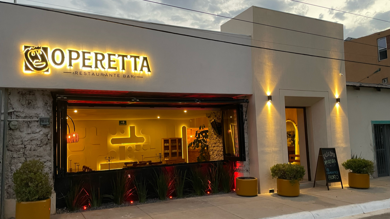 Opereta Galeria-cafe image 1