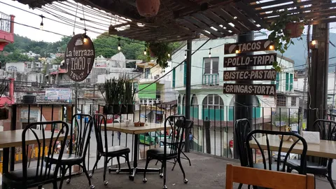 Zacahuilt LA JOYITA terraza image 1