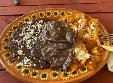 El Balcón image 1