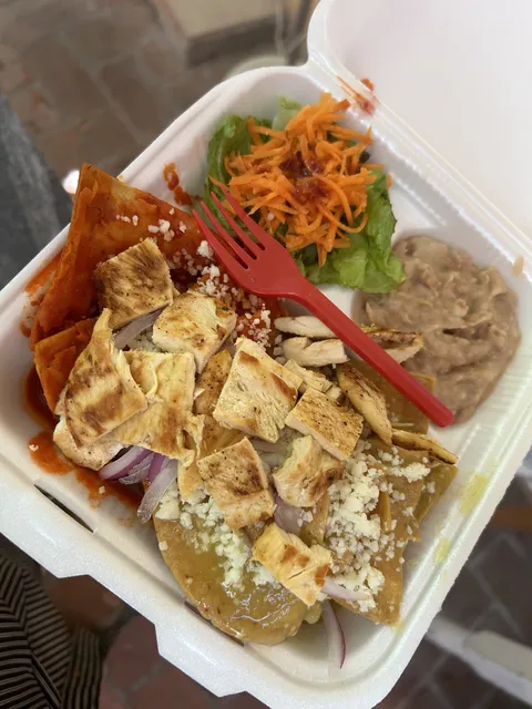 Punto Deli image 2