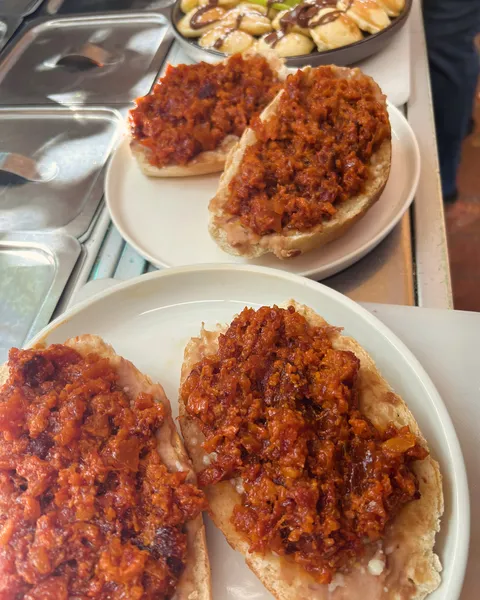 Punto Deli image 3