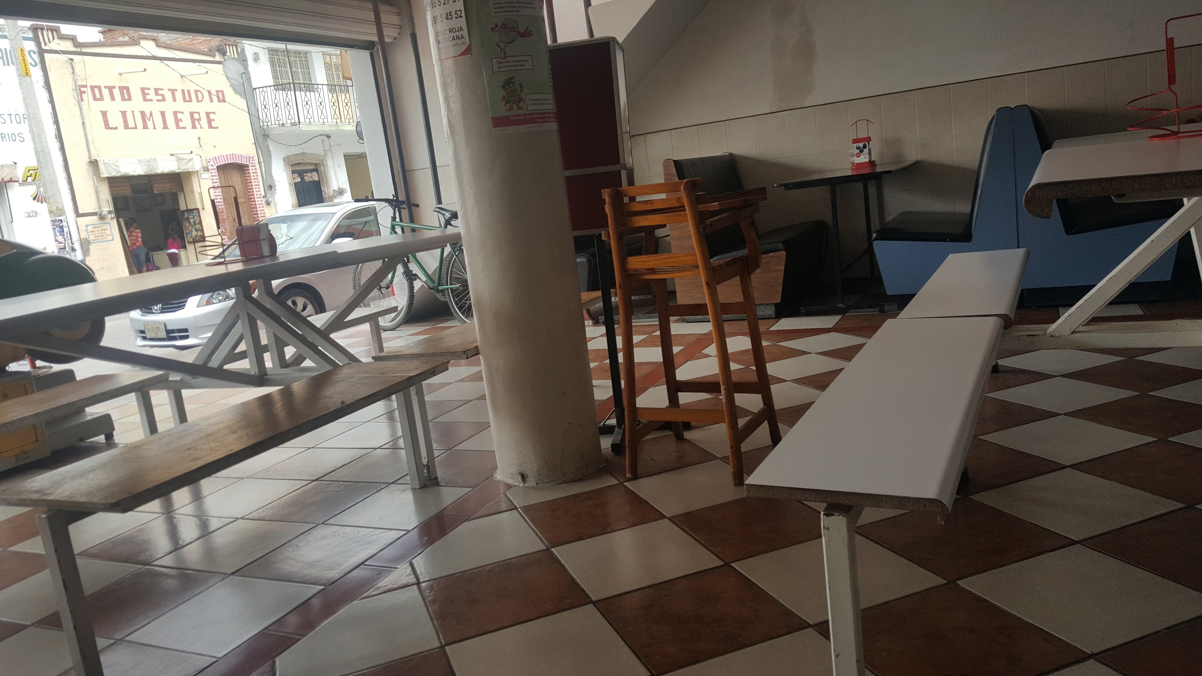 Hamburguesas "El Vaquero" image 3